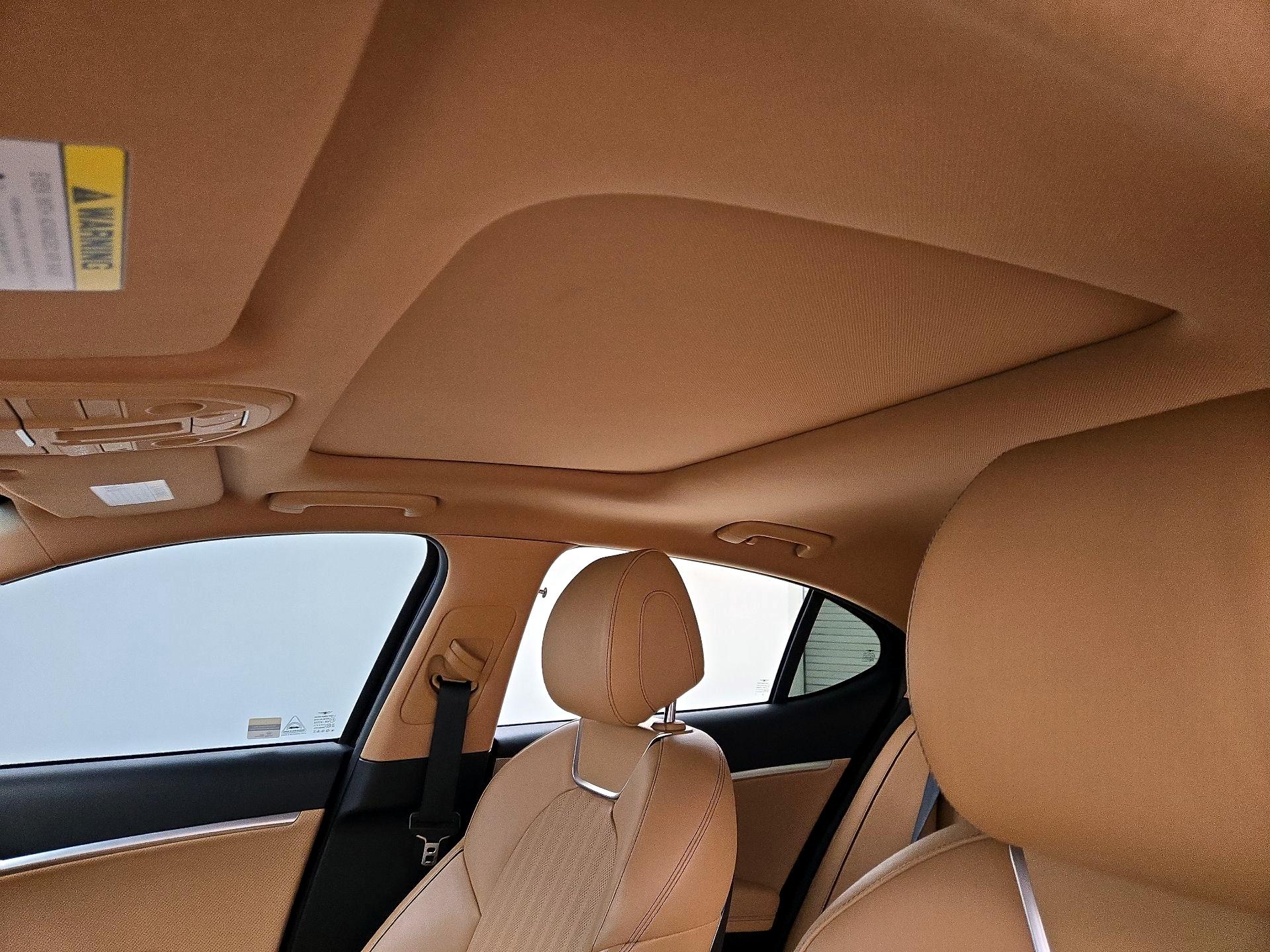 Thumbnail: 2022 Genesis G70 - 20