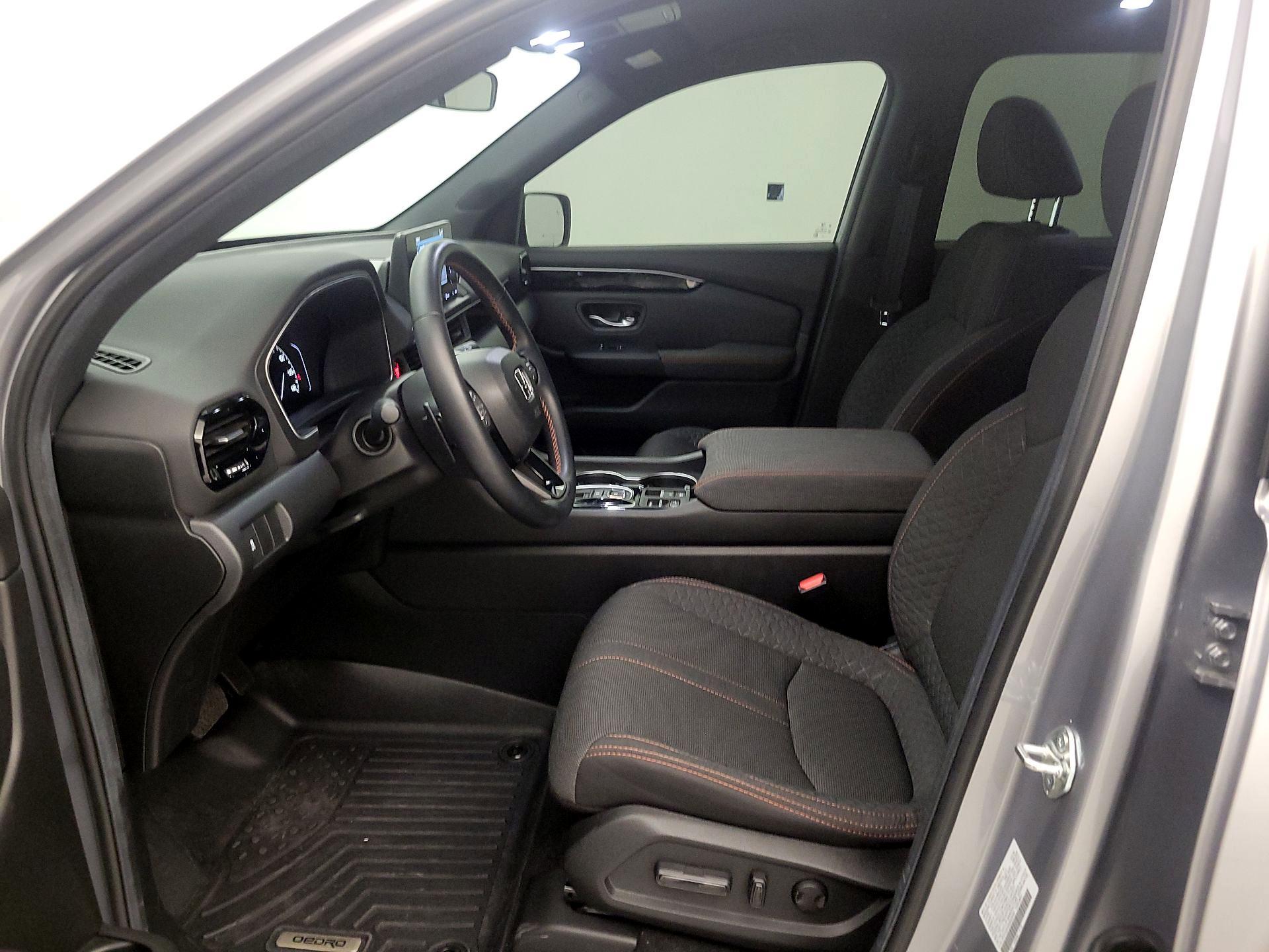 Thumbnail: 2025 Honda Pilot - 11