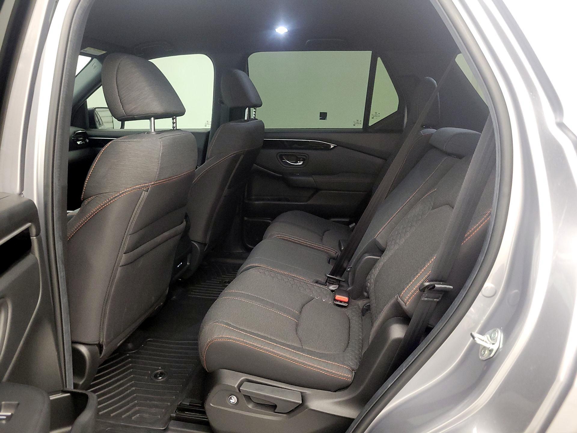 Thumbnail: 2025 Honda Pilot - 19