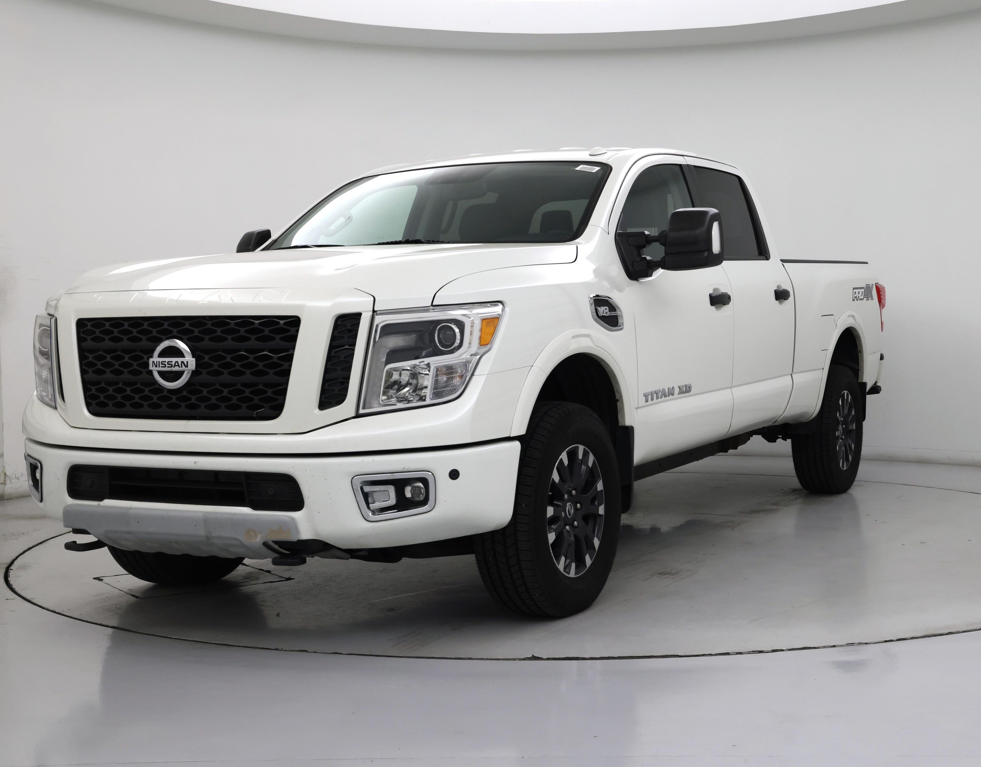 Thumbnail: 2019 Nissan Titan - 4