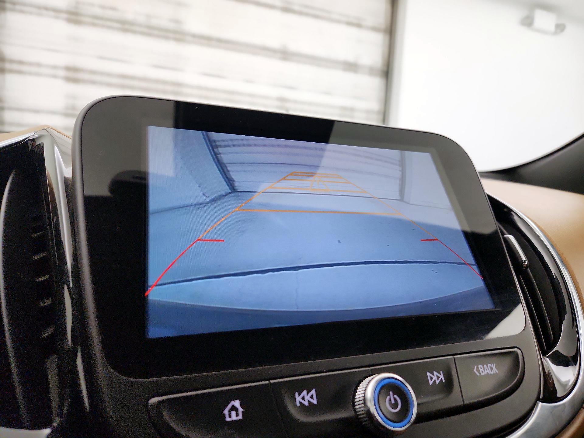 Thumbnail: 2017 Chevrolet Volt - 14