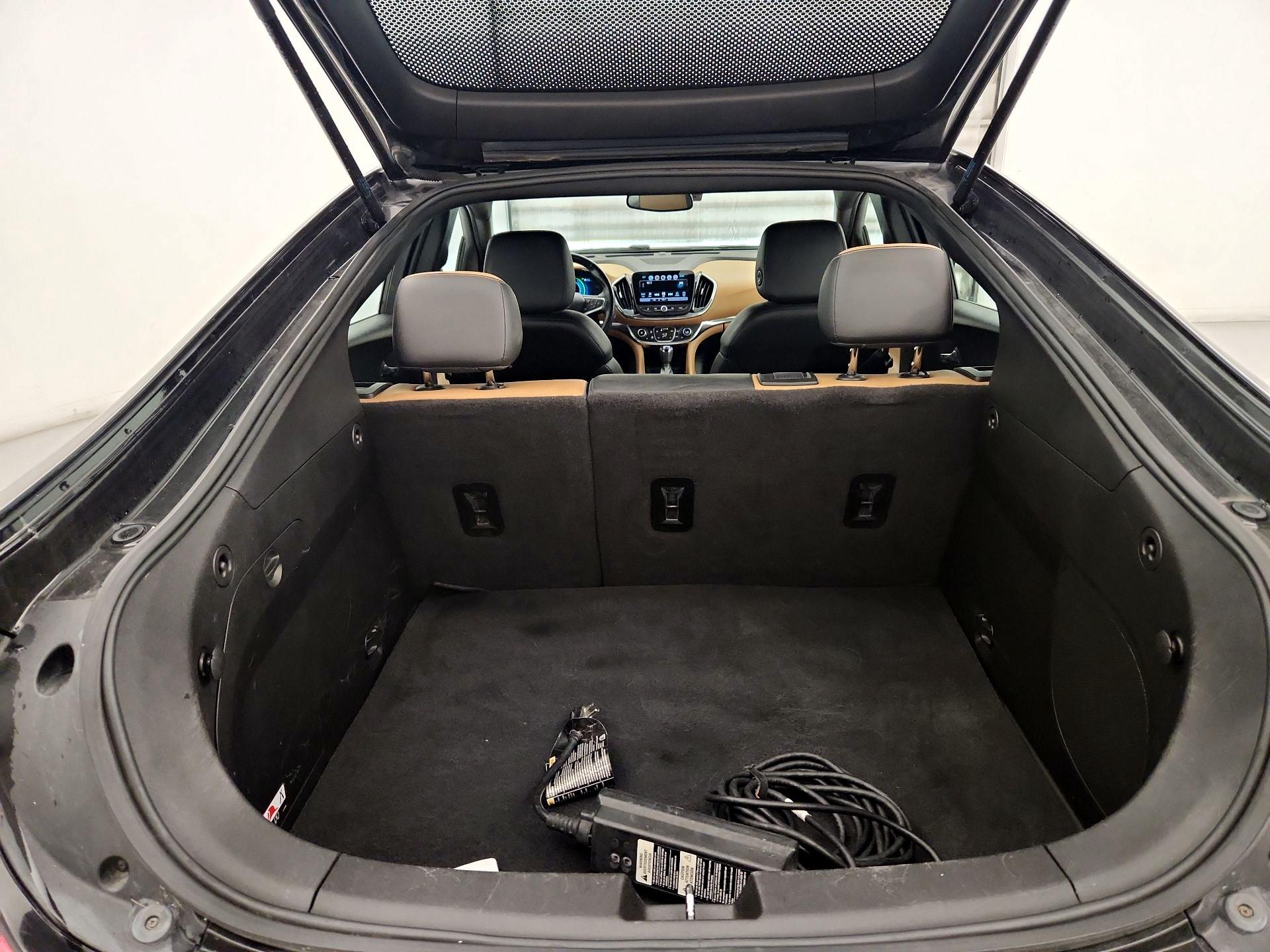 Thumbnail: 2017 Chevrolet Volt - 20