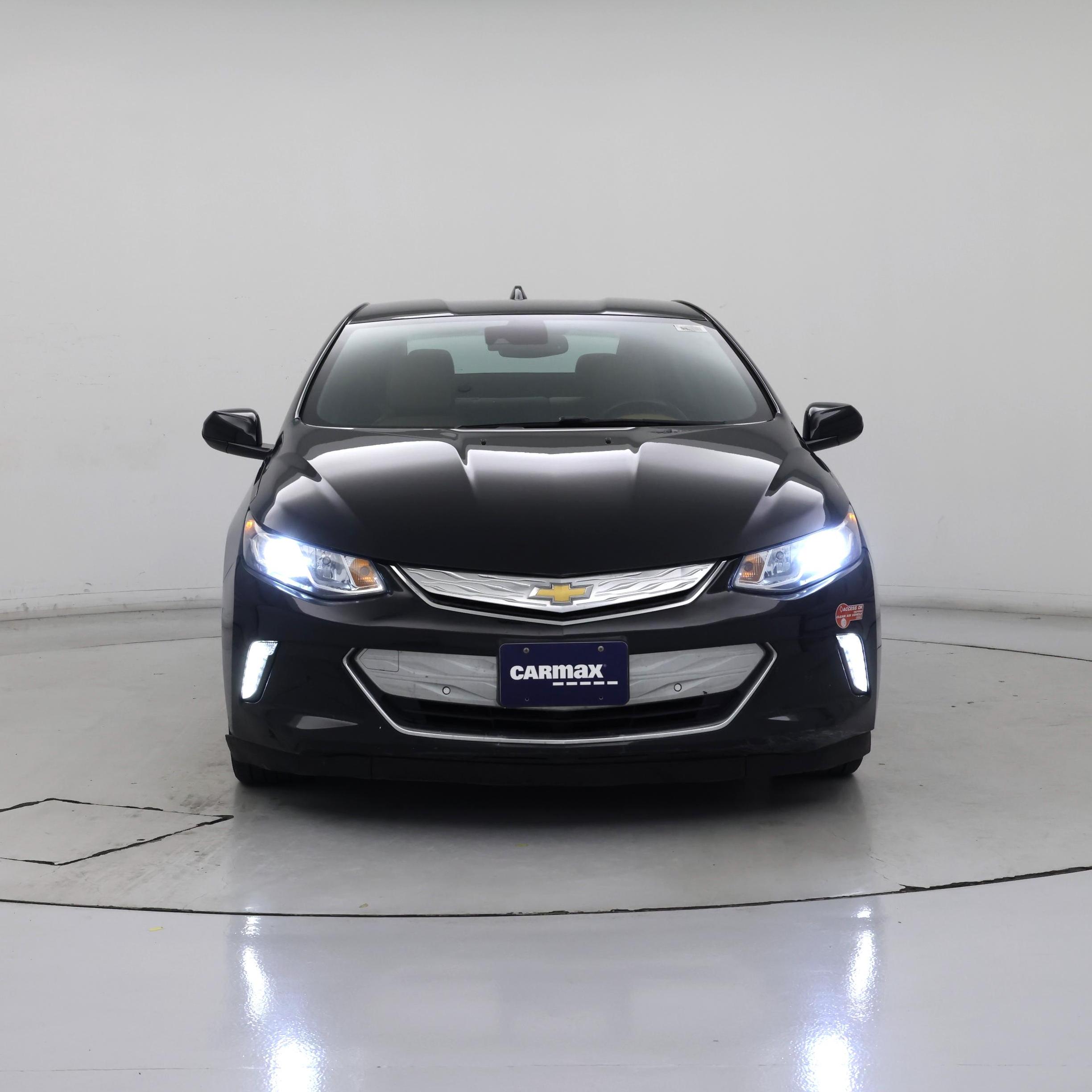 Thumbnail: 2017 Chevrolet Volt - 5