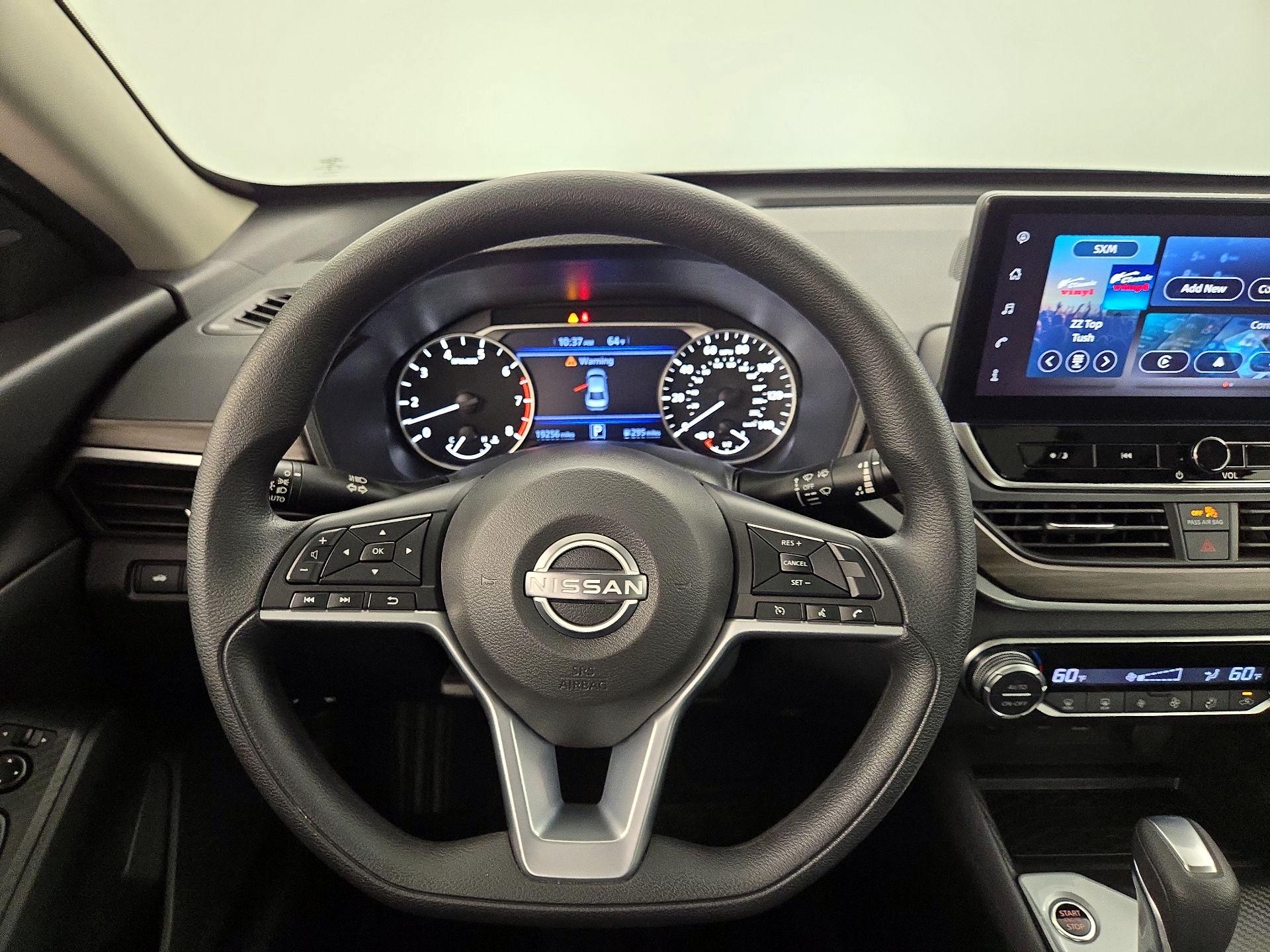 Thumbnail: 2025 Nissan Altima - 10