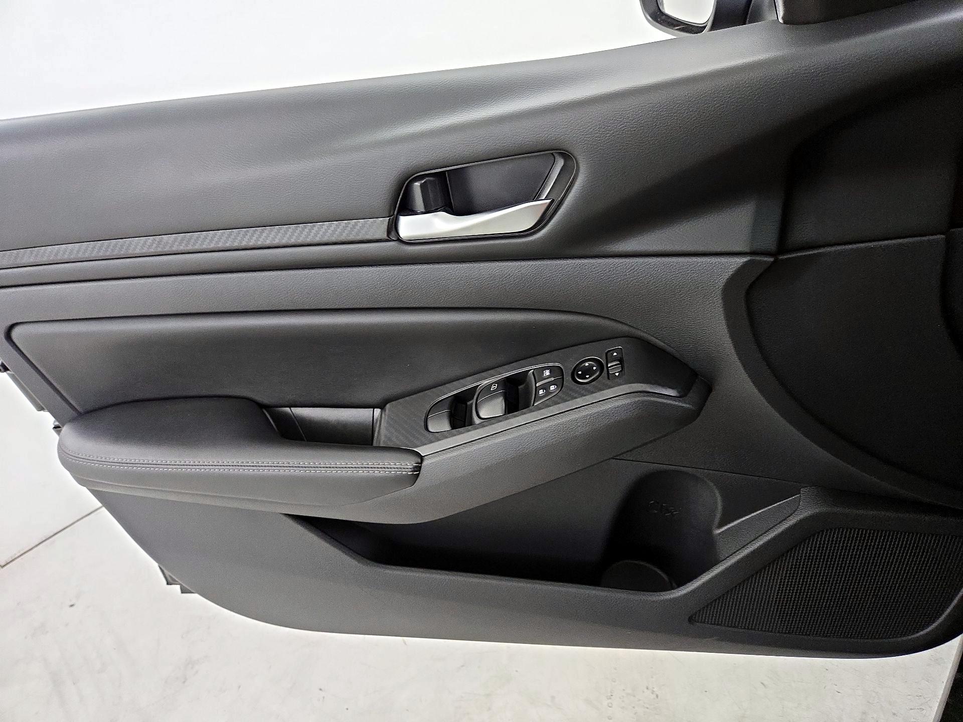 Thumbnail: 2025 Nissan Altima - 12