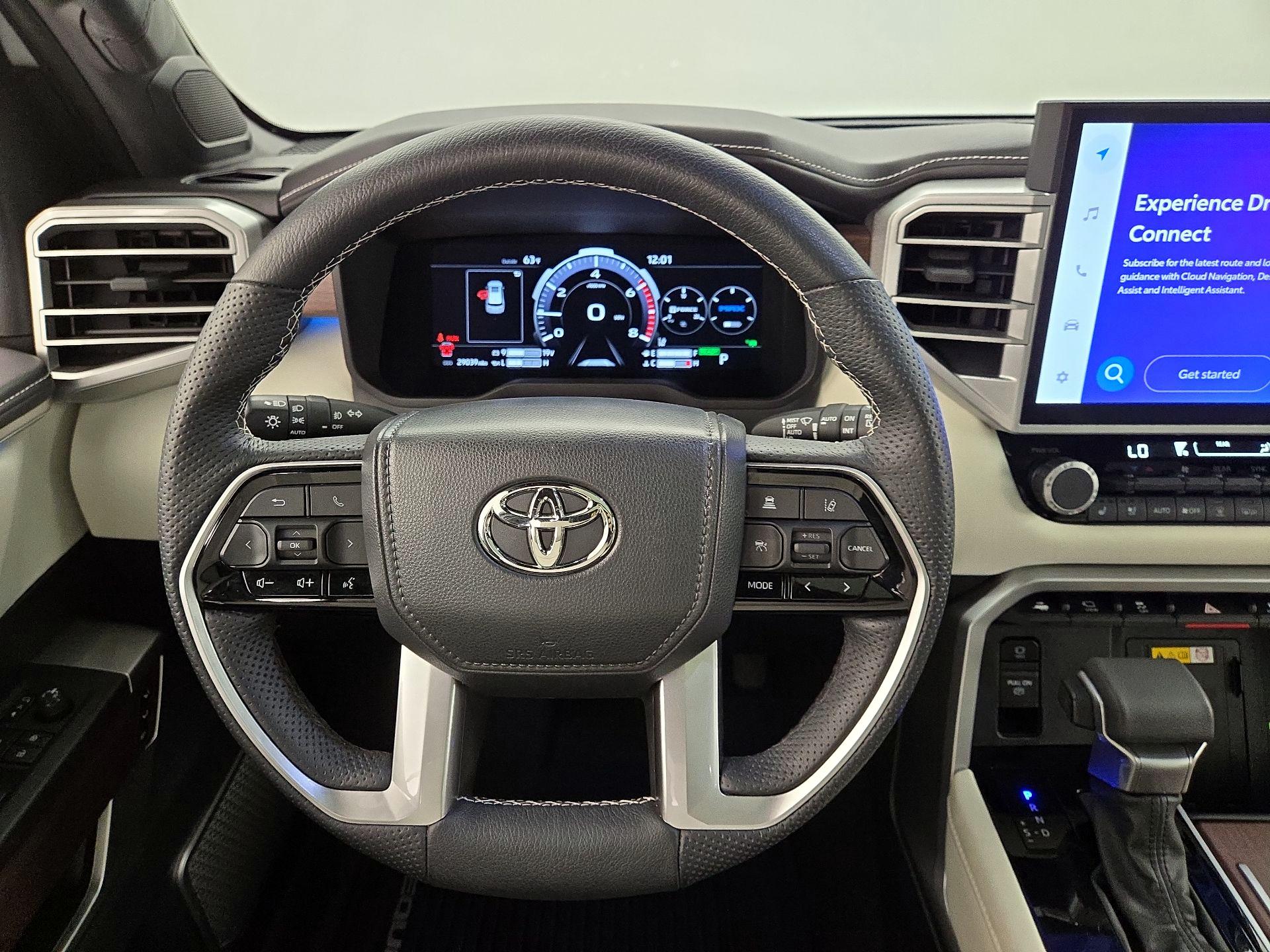 Thumbnail: 2023 Toyota Sequoia - 10