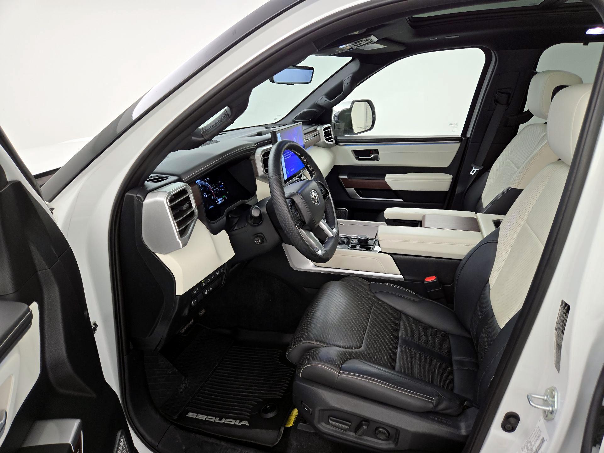 Thumbnail: 2023 Toyota Sequoia - 11