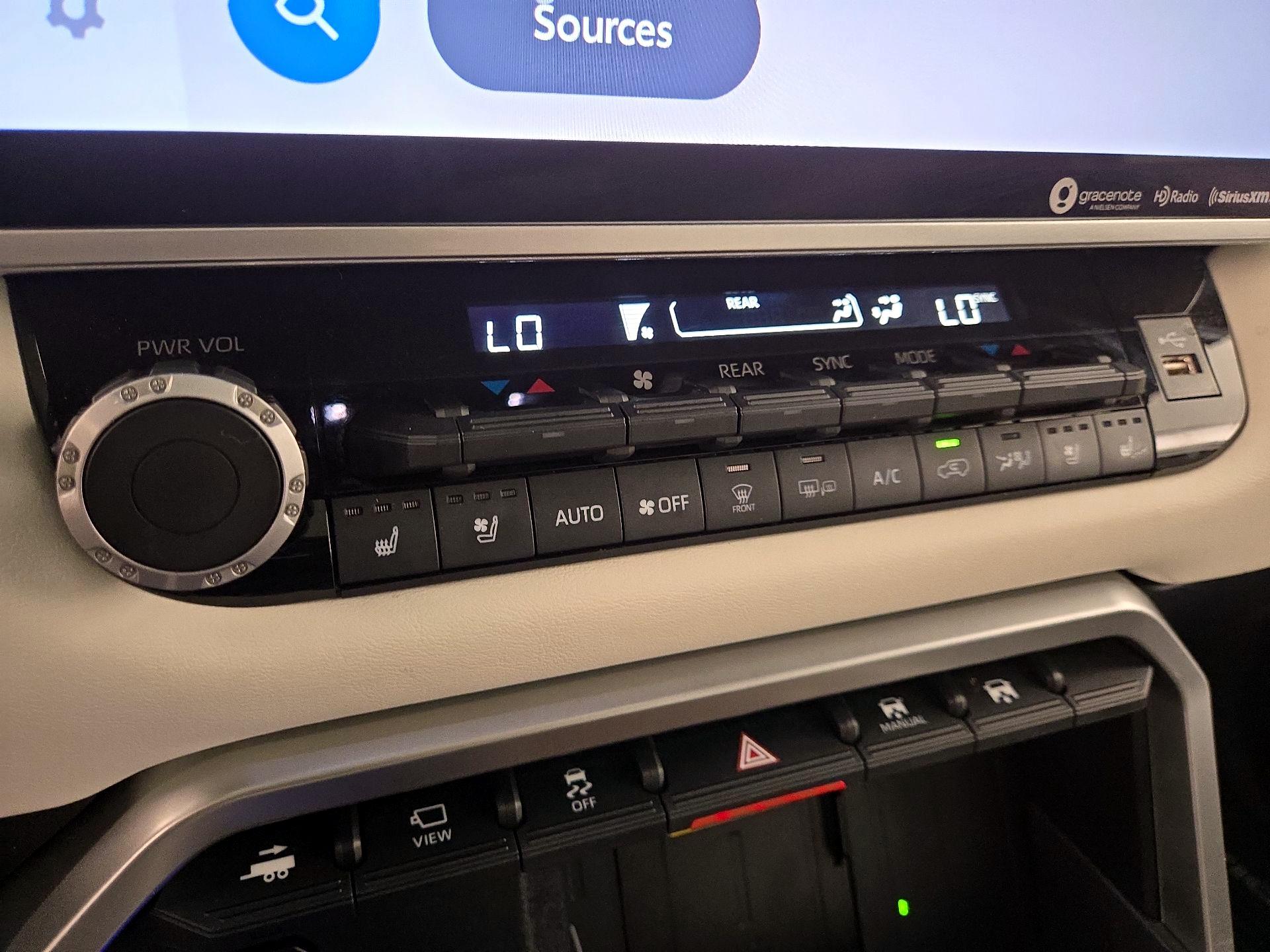 Thumbnail: 2023 Toyota Sequoia - 16