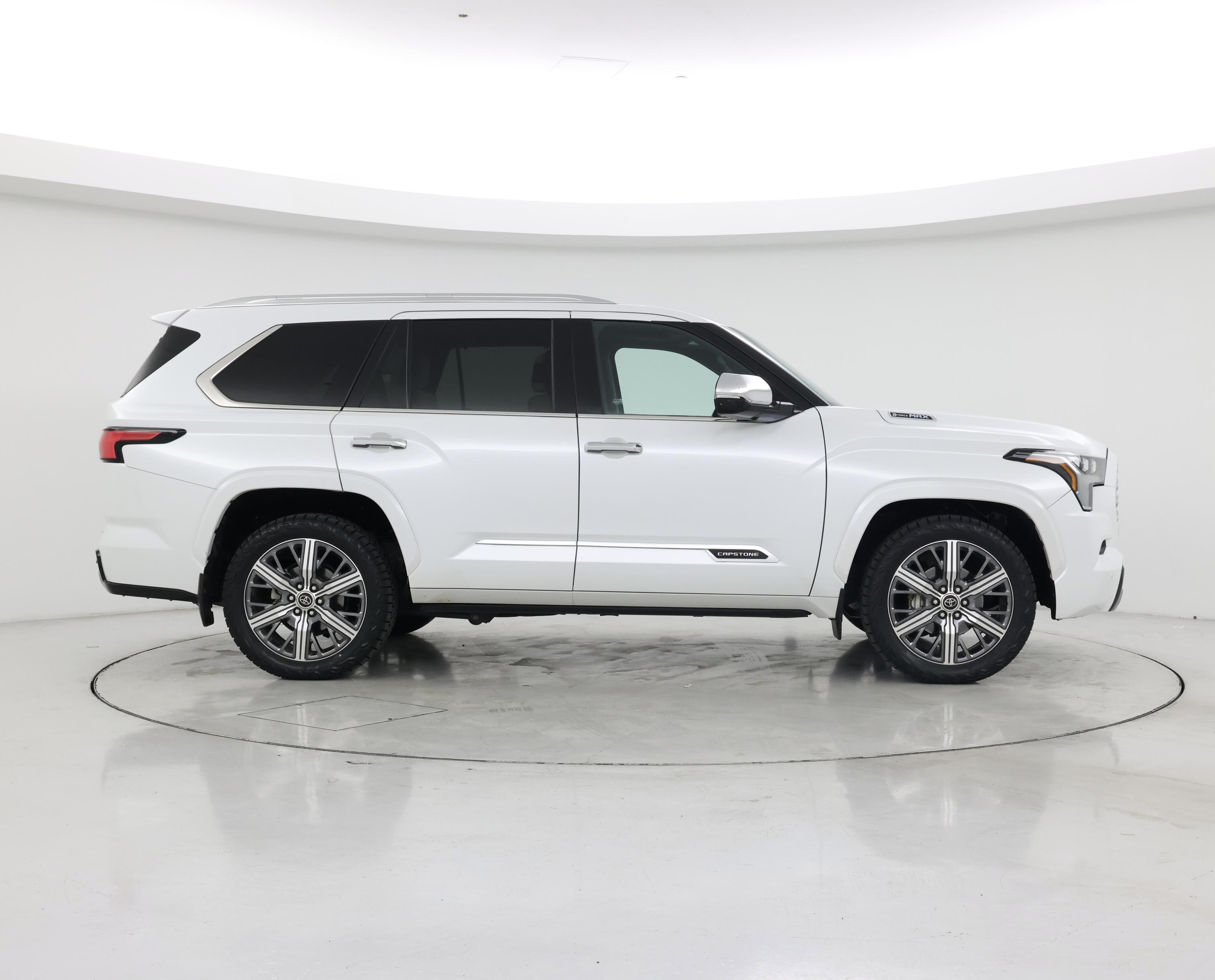 Thumbnail: 2023 Toyota Sequoia - 7