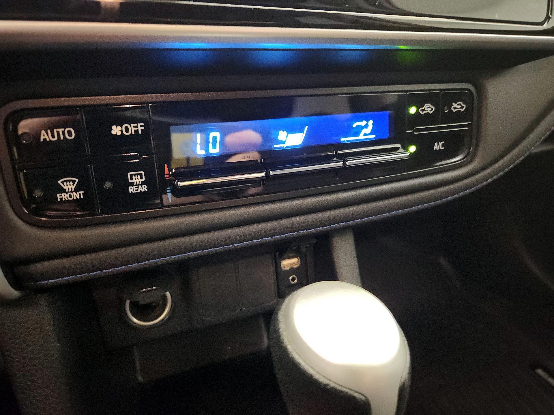 Thumbnail: 2019 Toyota Corolla - 16