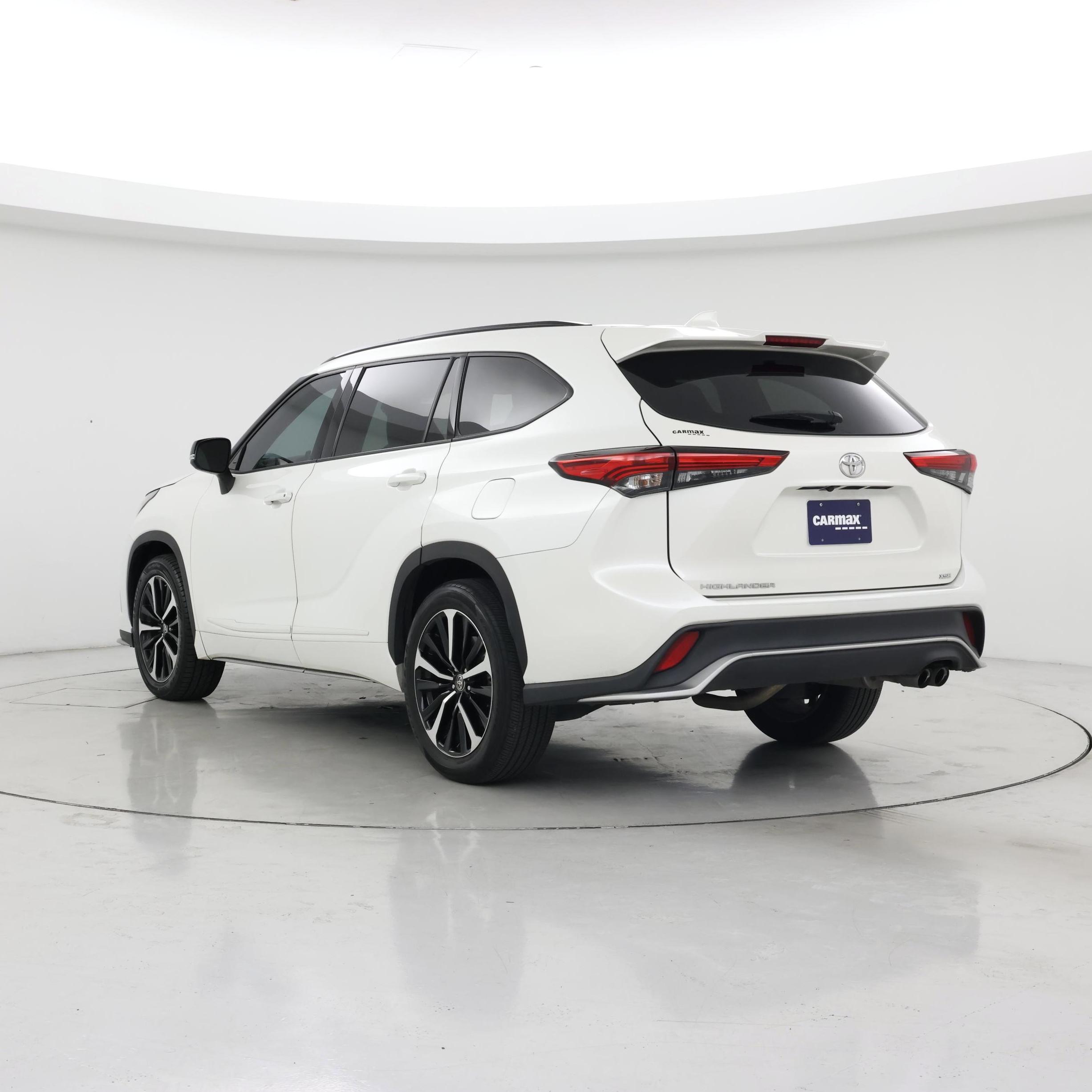 Thumbnail: 2021 Toyota Highlander - 2