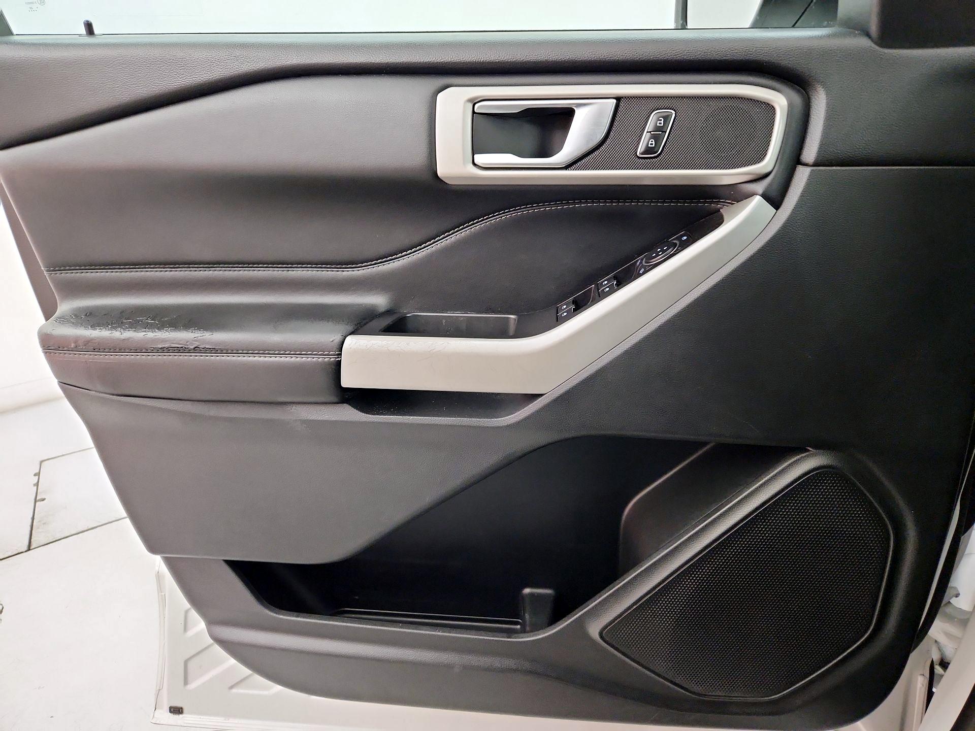 Thumbnail: 2022 Ford Explorer - 12