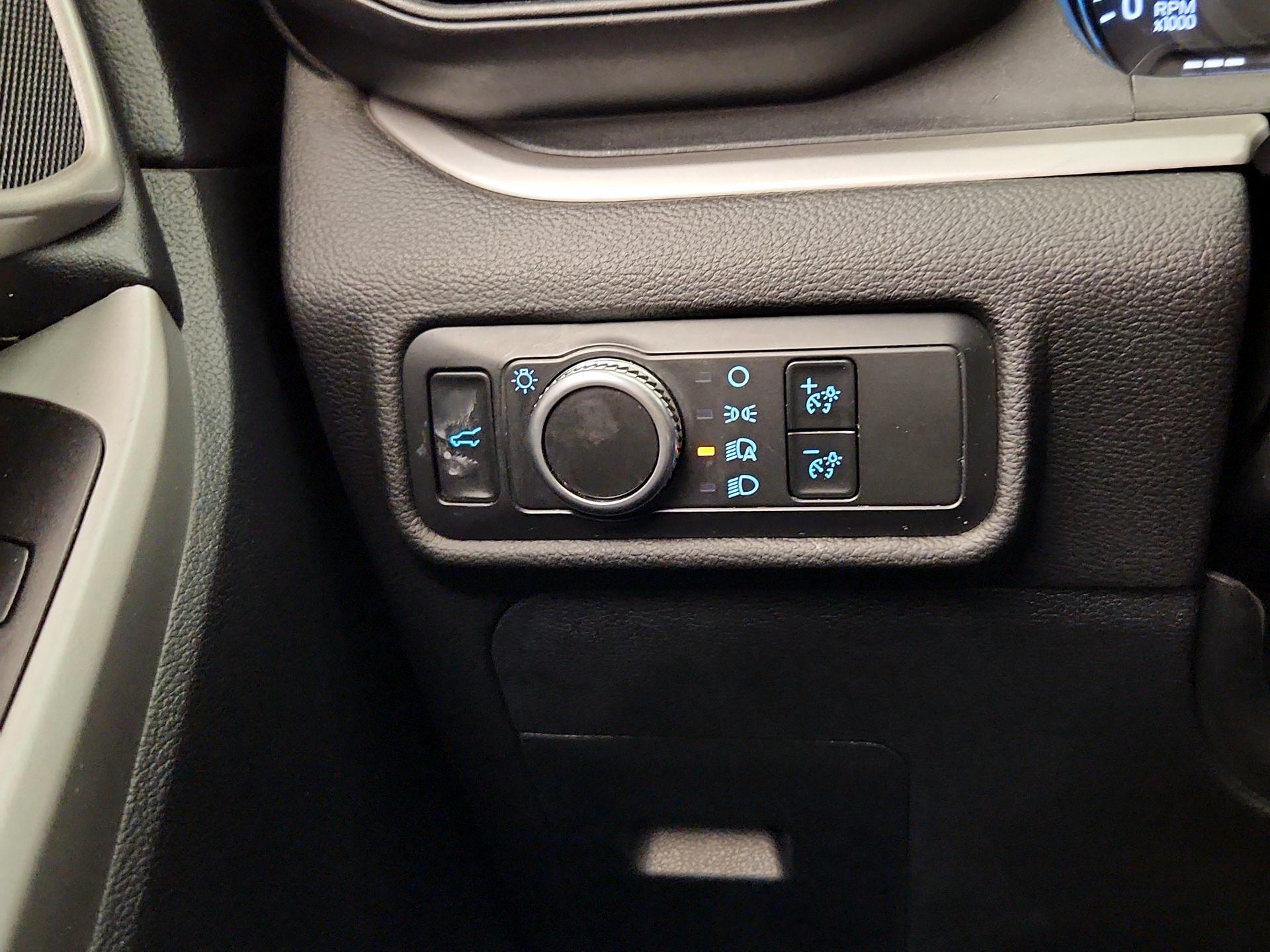 Thumbnail: 2022 Ford Explorer - 13