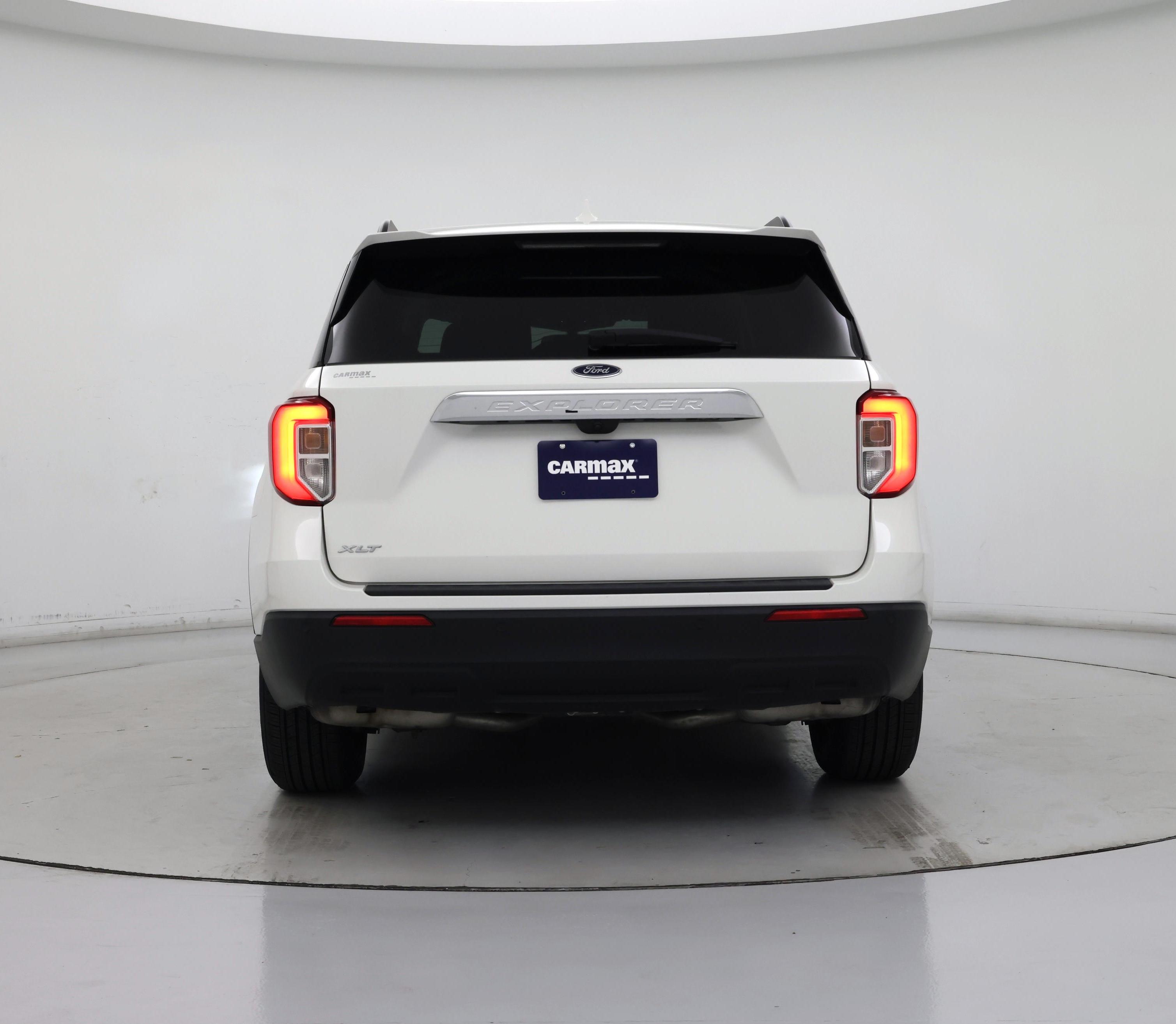 Thumbnail: 2022 Ford Explorer - 6