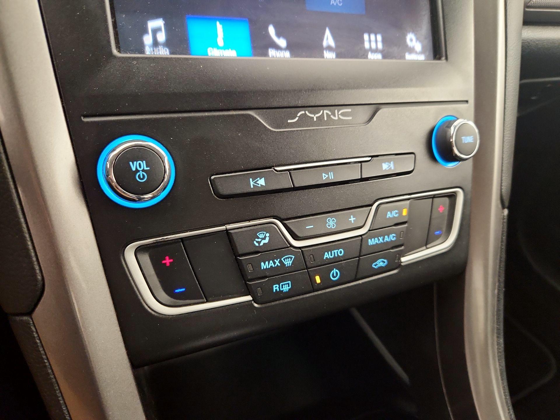 Thumbnail: 2019 Ford Fusion - 16