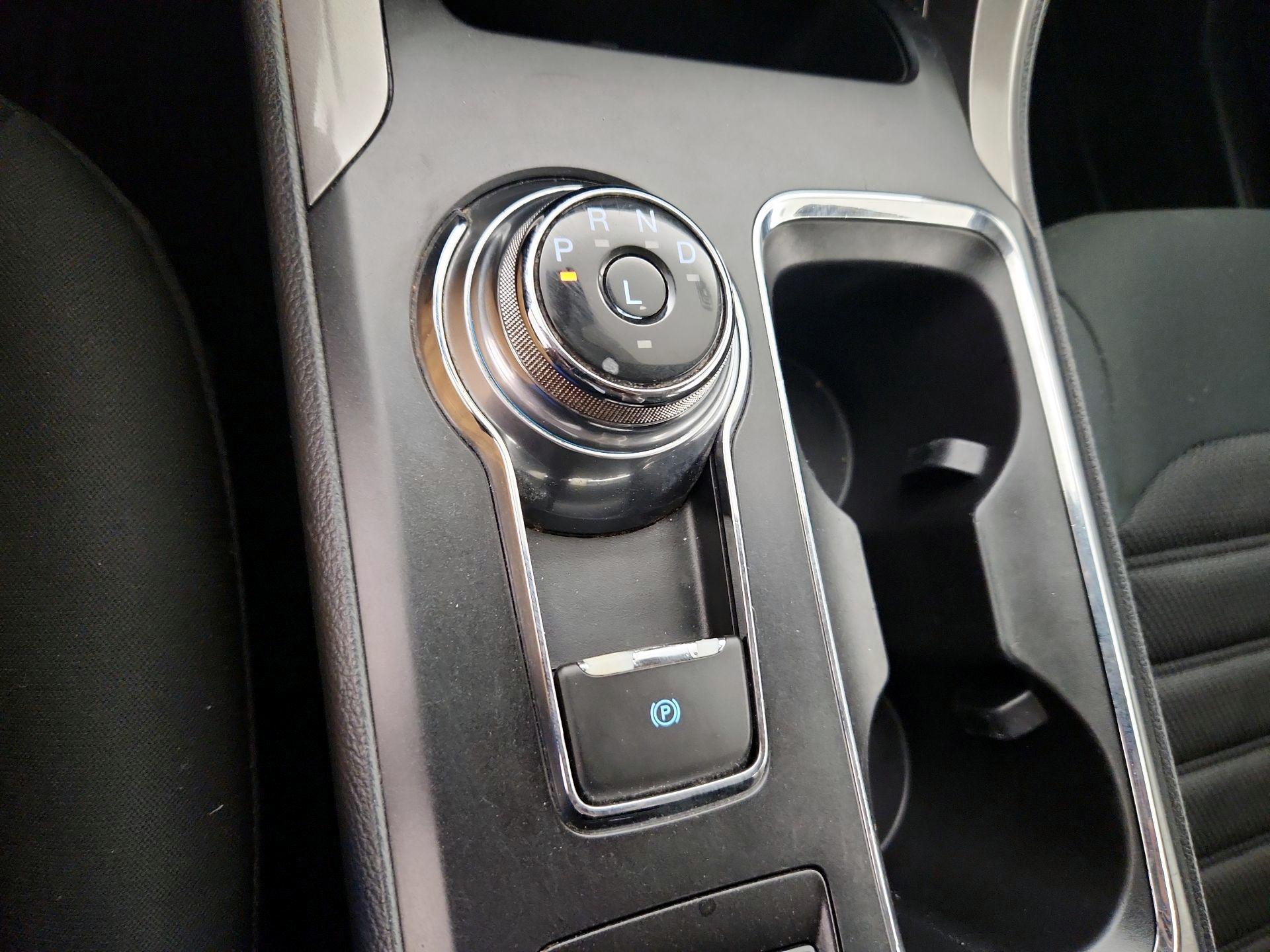 Thumbnail: 2019 Ford Fusion - 17