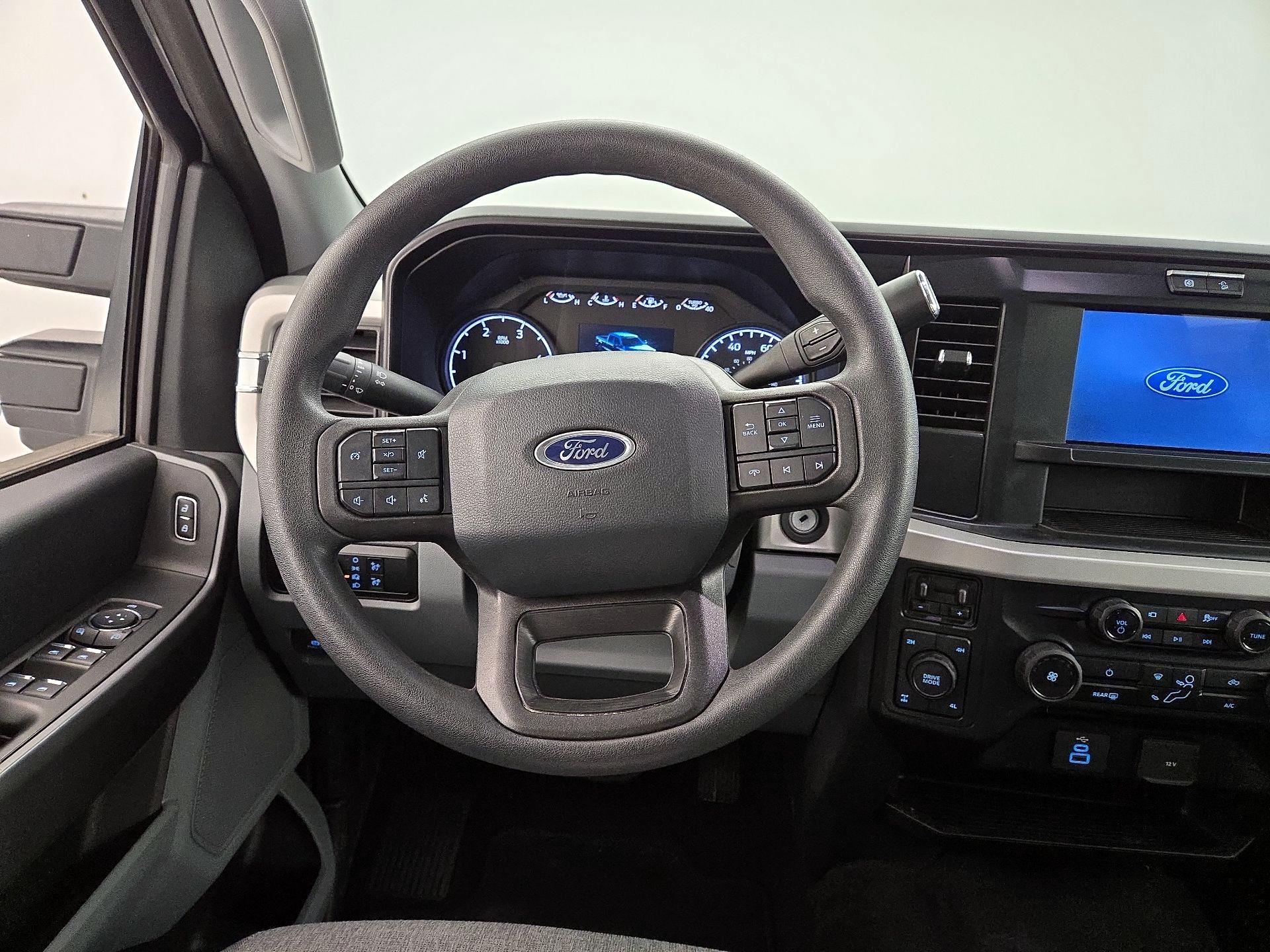 Thumbnail: 2025 Ford F-250 - 10