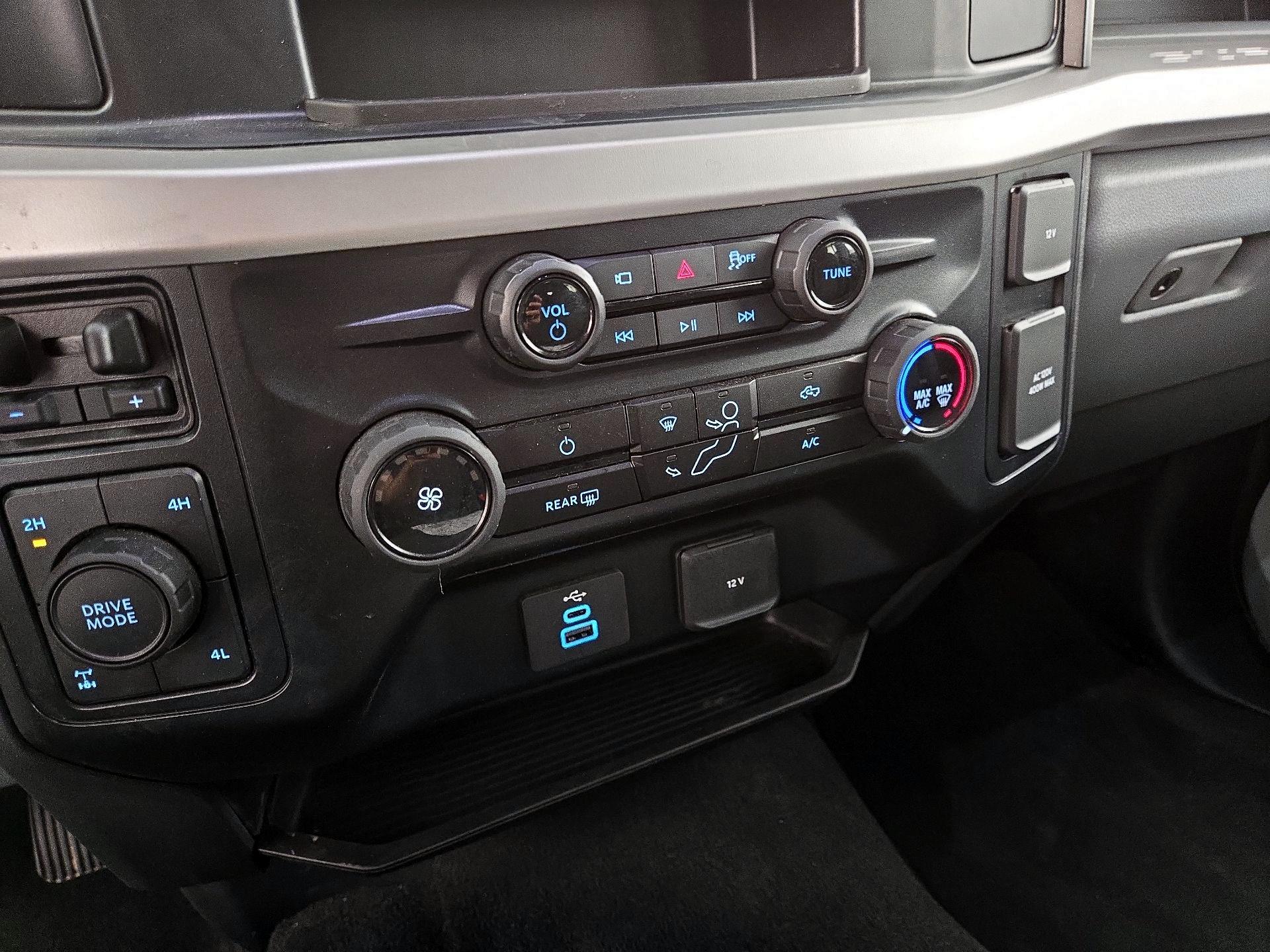 Thumbnail: 2025 Ford F-250 - 16