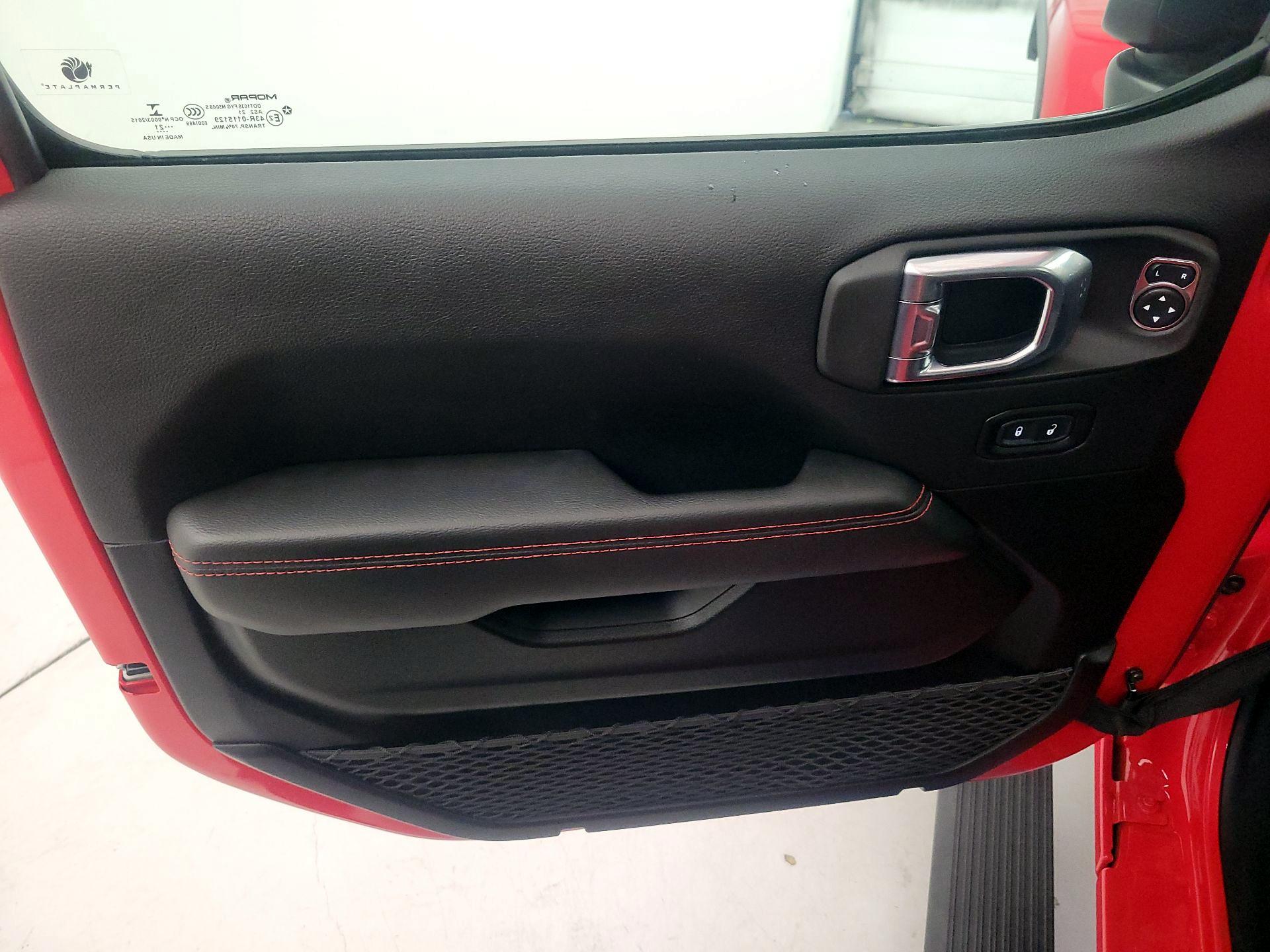 Thumbnail: 2021 Jeep Gladiator - 12