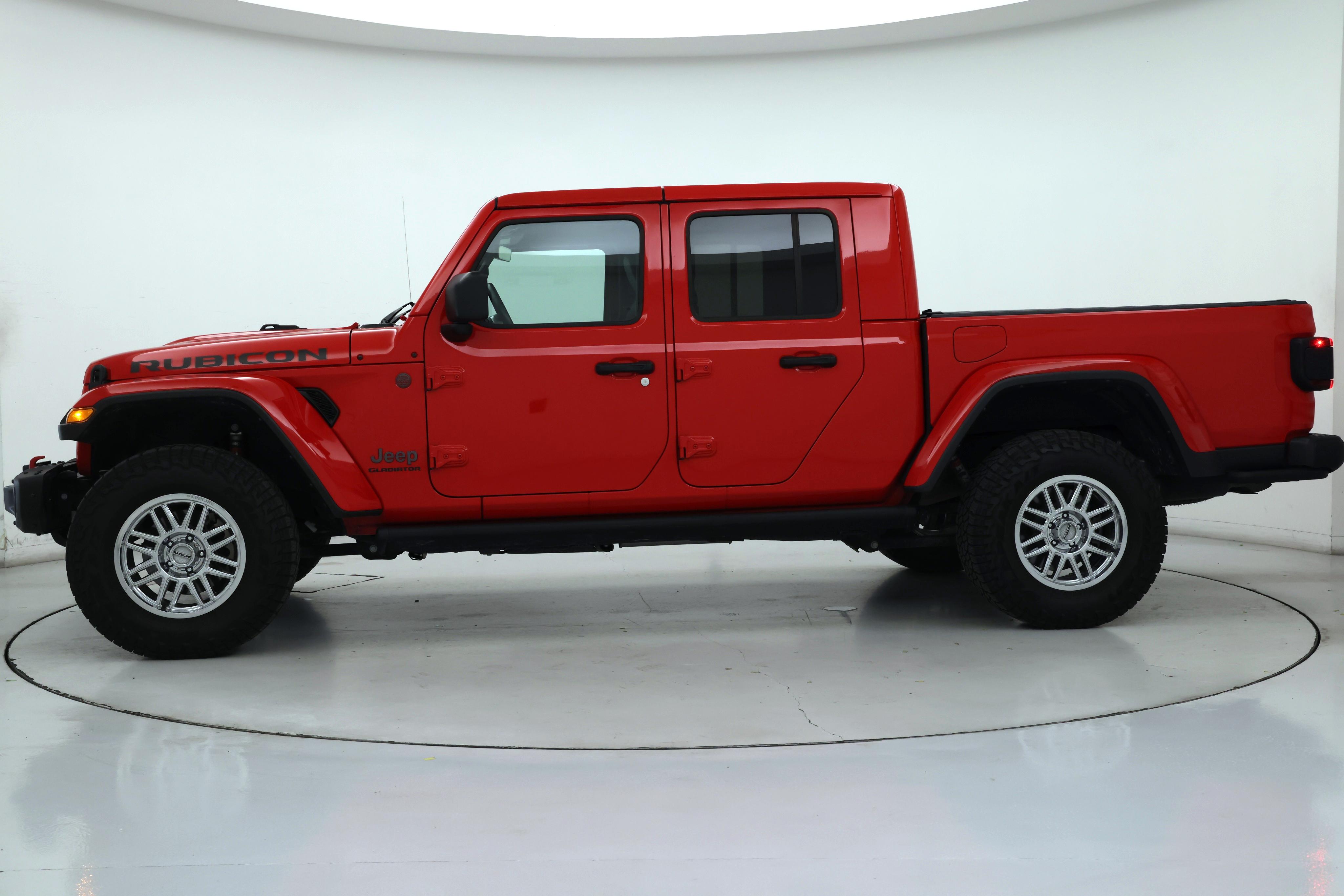 Thumbnail: 2021 Jeep Gladiator - 3