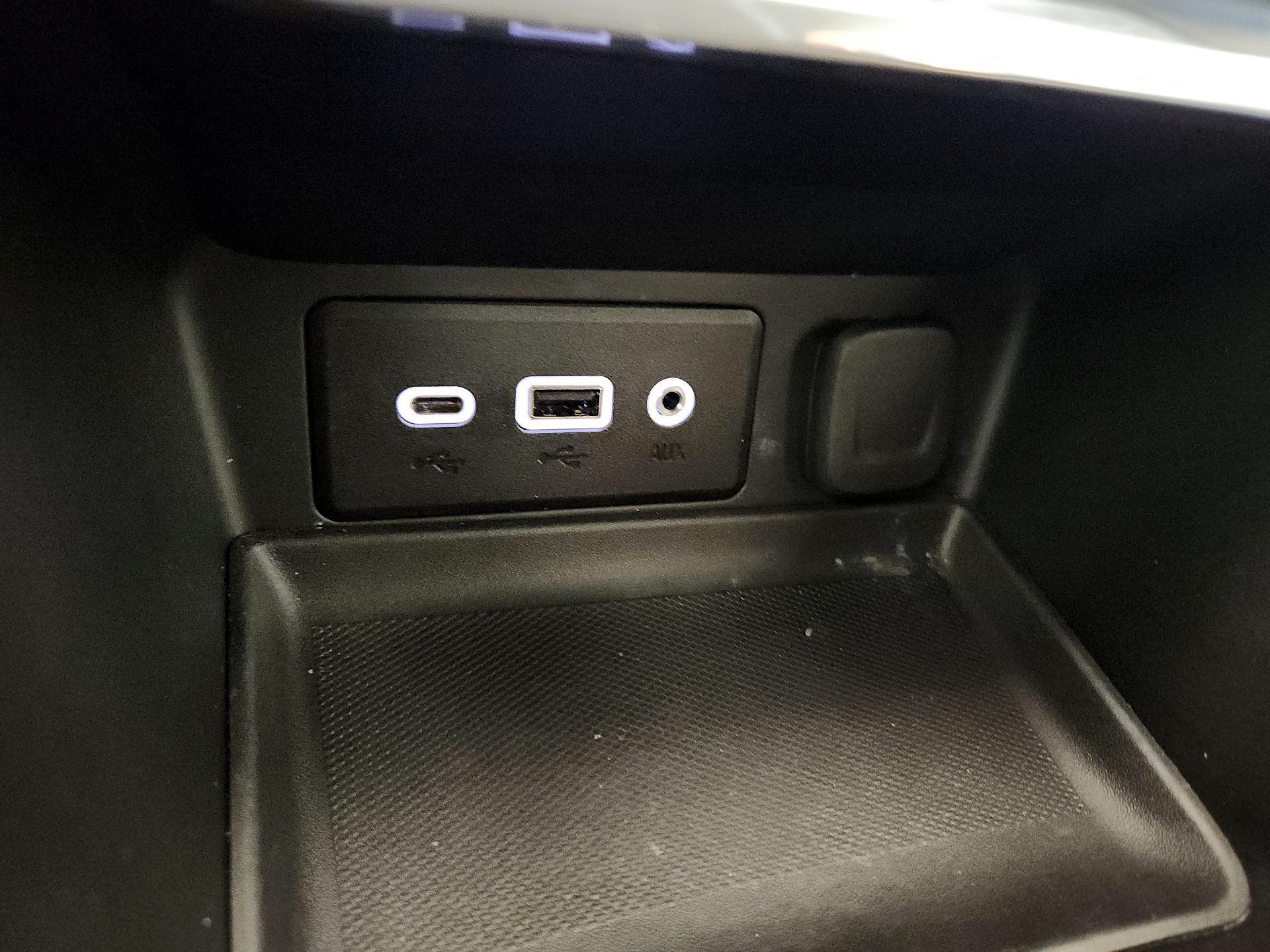 Thumbnail: 2021 GMC Terrain - 18