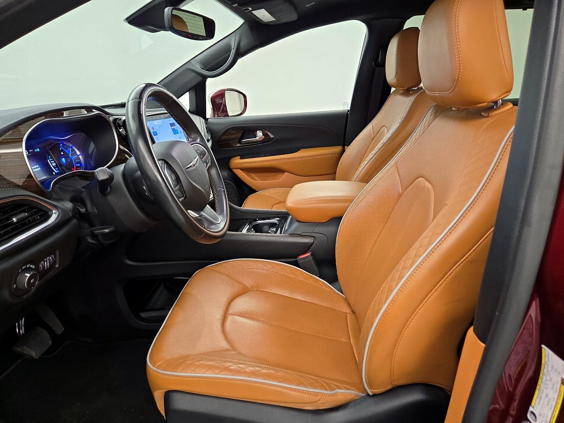 Thumbnail: 2022 Chrysler Pacifica - 11