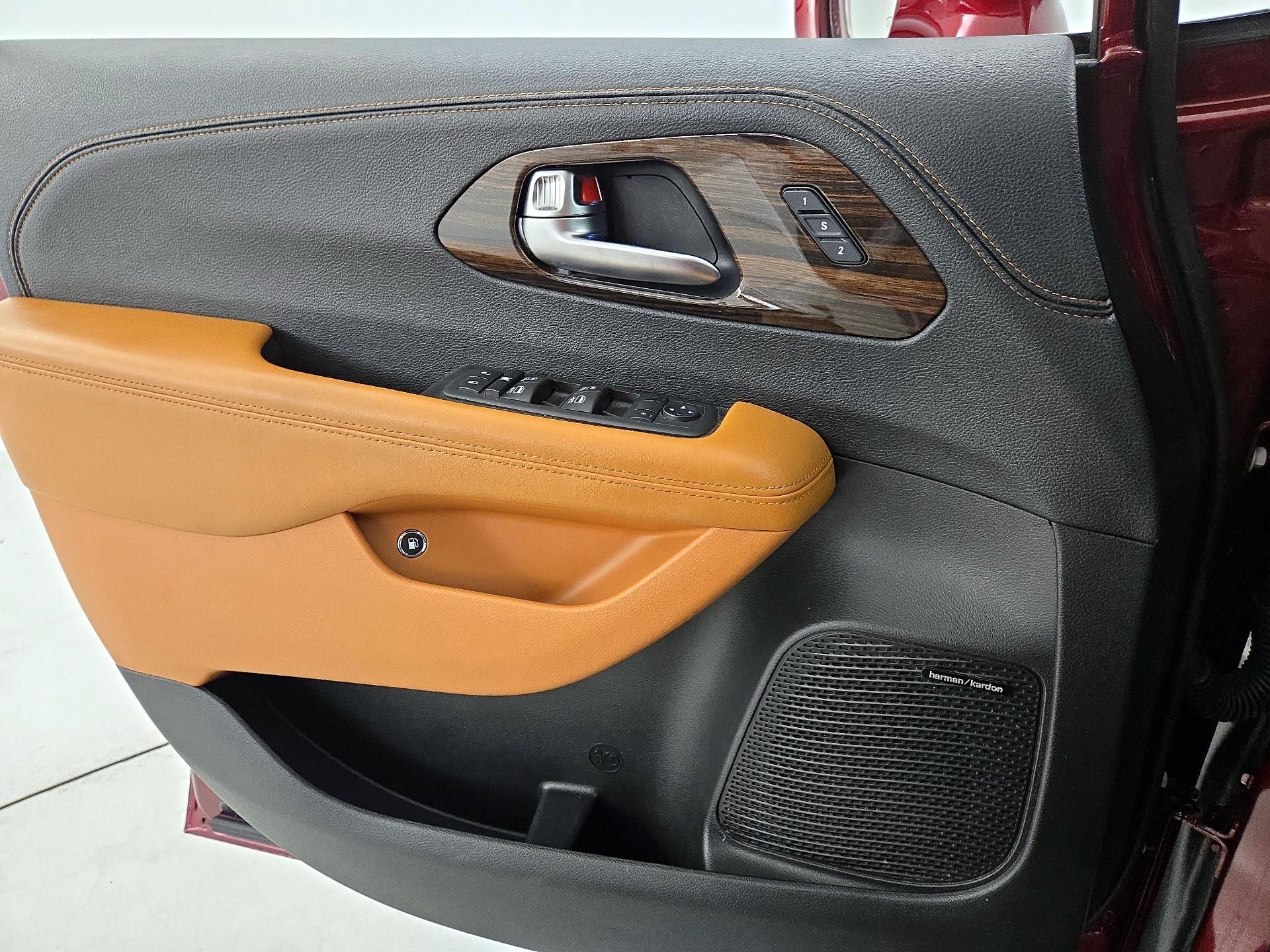 Thumbnail: 2022 Chrysler Pacifica - 12