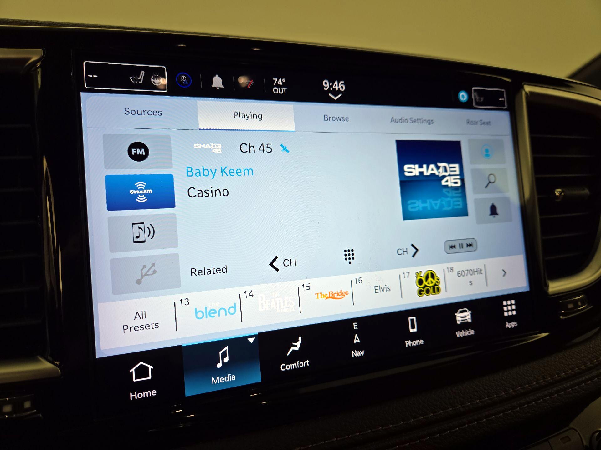 Thumbnail: 2022 Chrysler Pacifica - 16