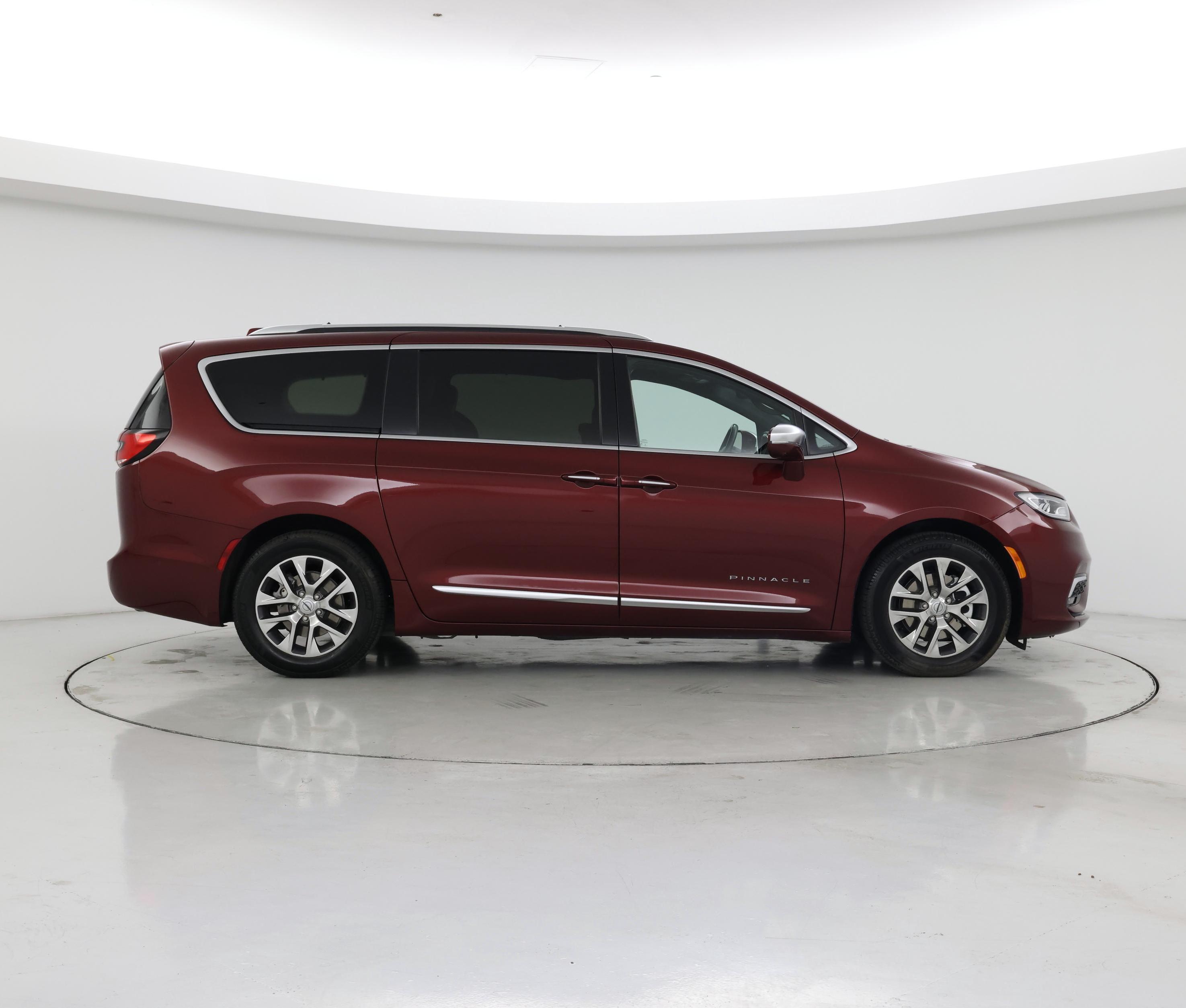 Thumbnail: 2022 Chrysler Pacifica - 7
