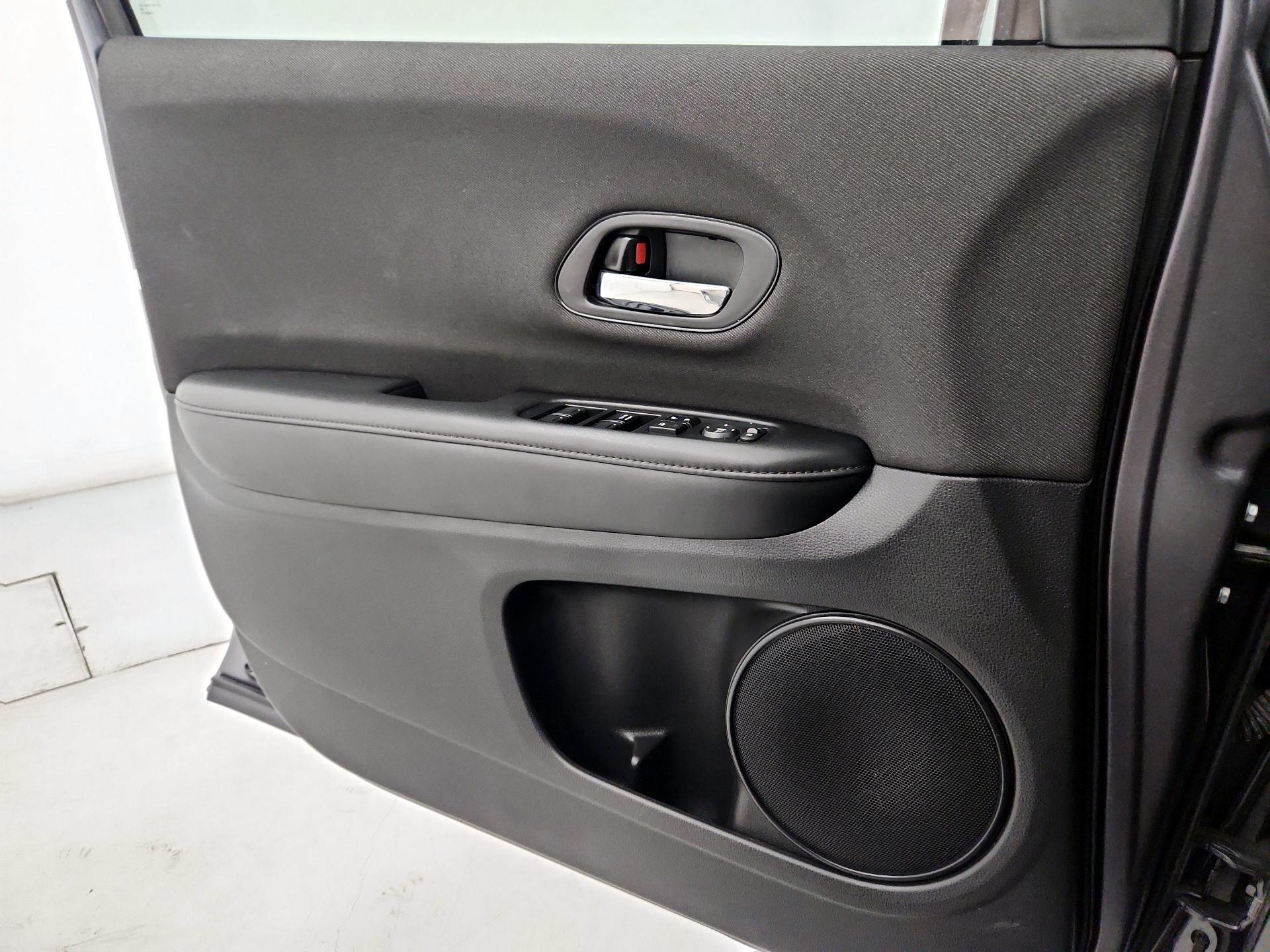 Thumbnail: 2021 Honda HR-V - 12