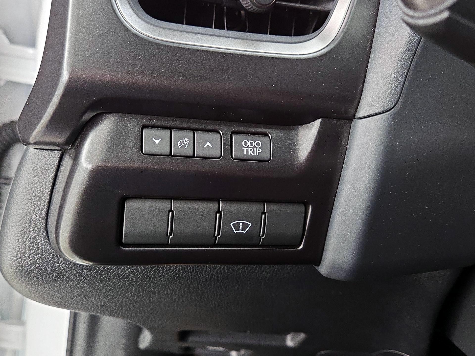 Thumbnail: 2024 Lexus UX - 13