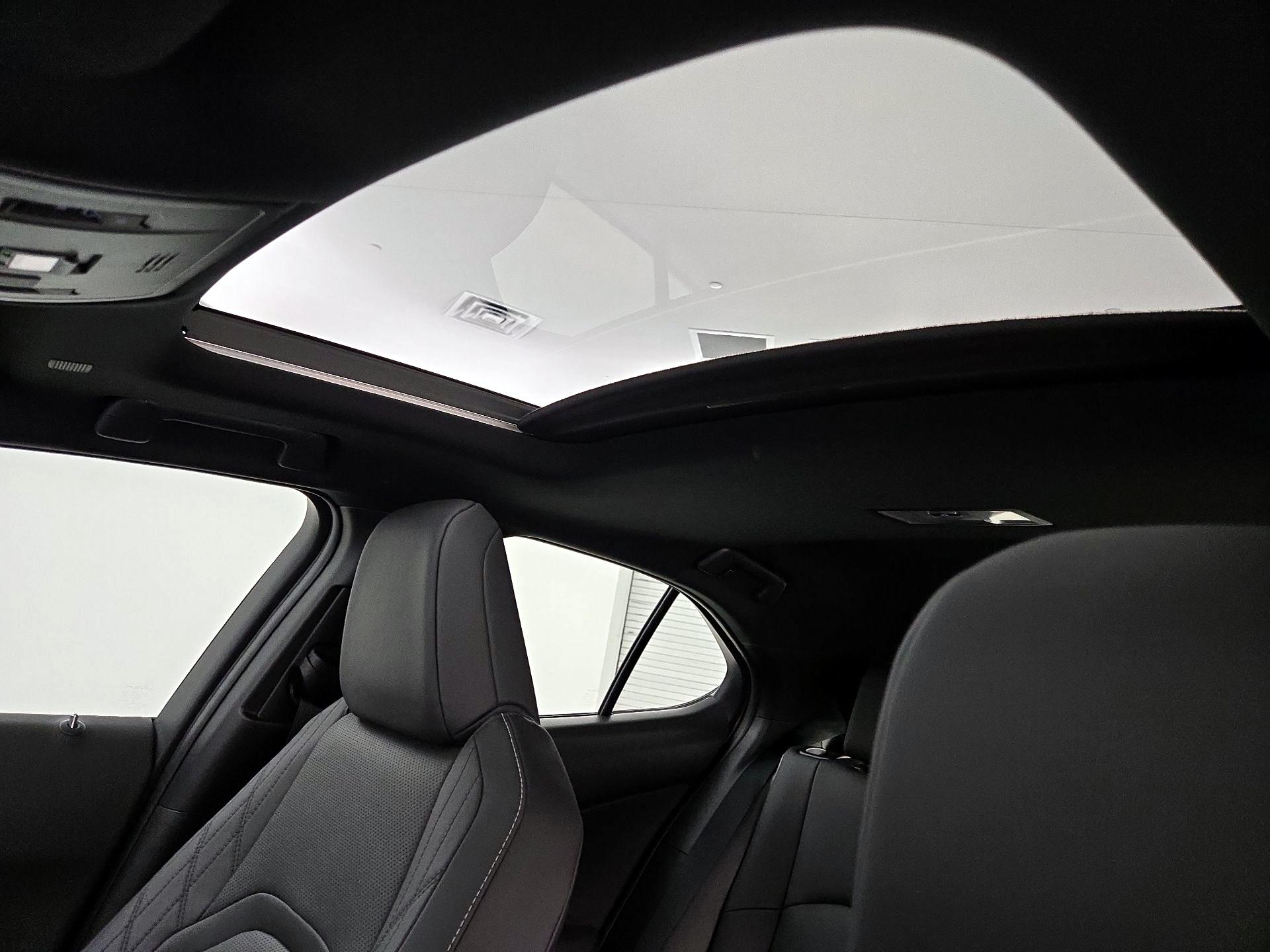 Thumbnail: 2024 Lexus UX - 20