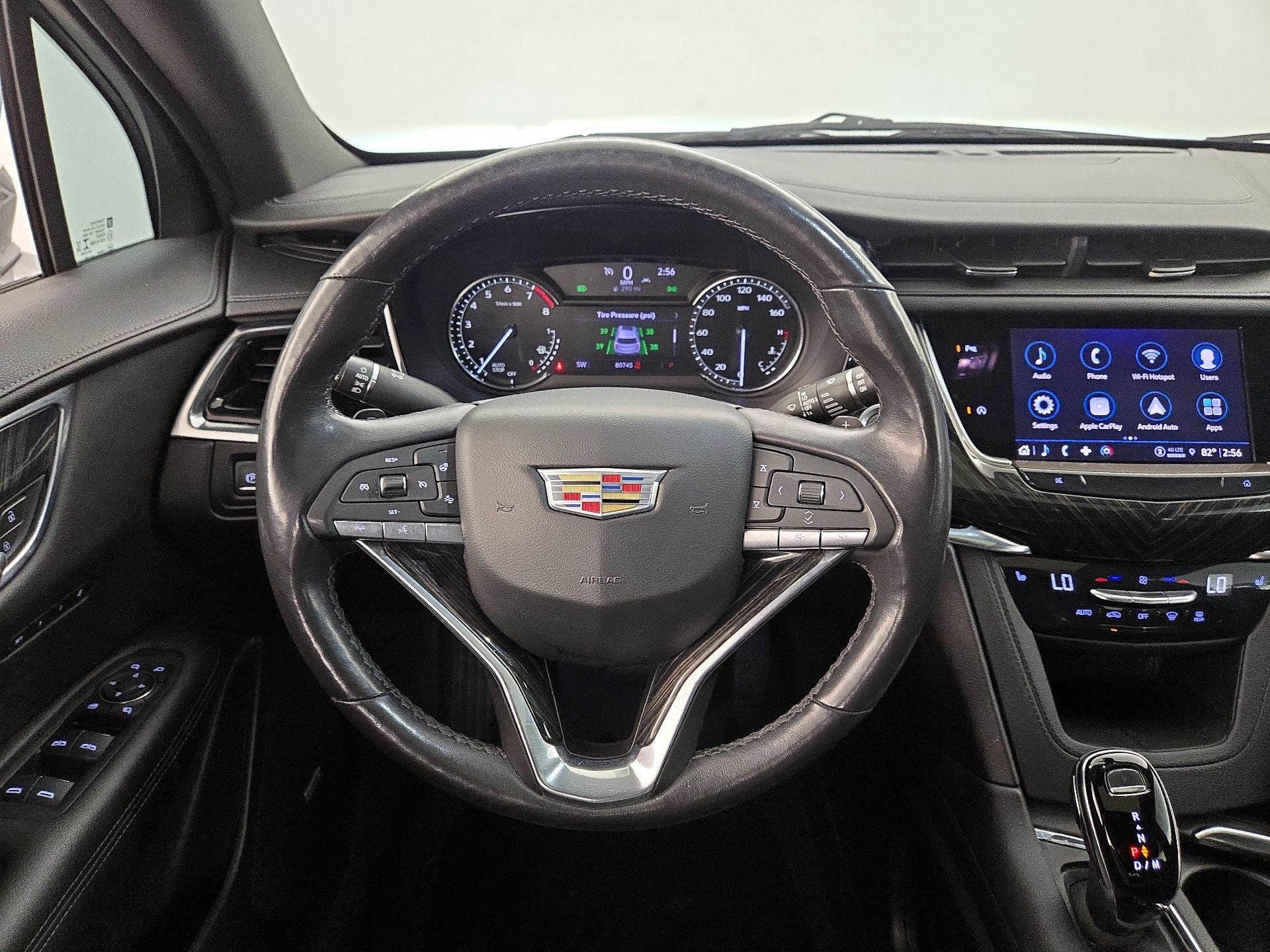Thumbnail: 2022 Cadillac XT6 - 10