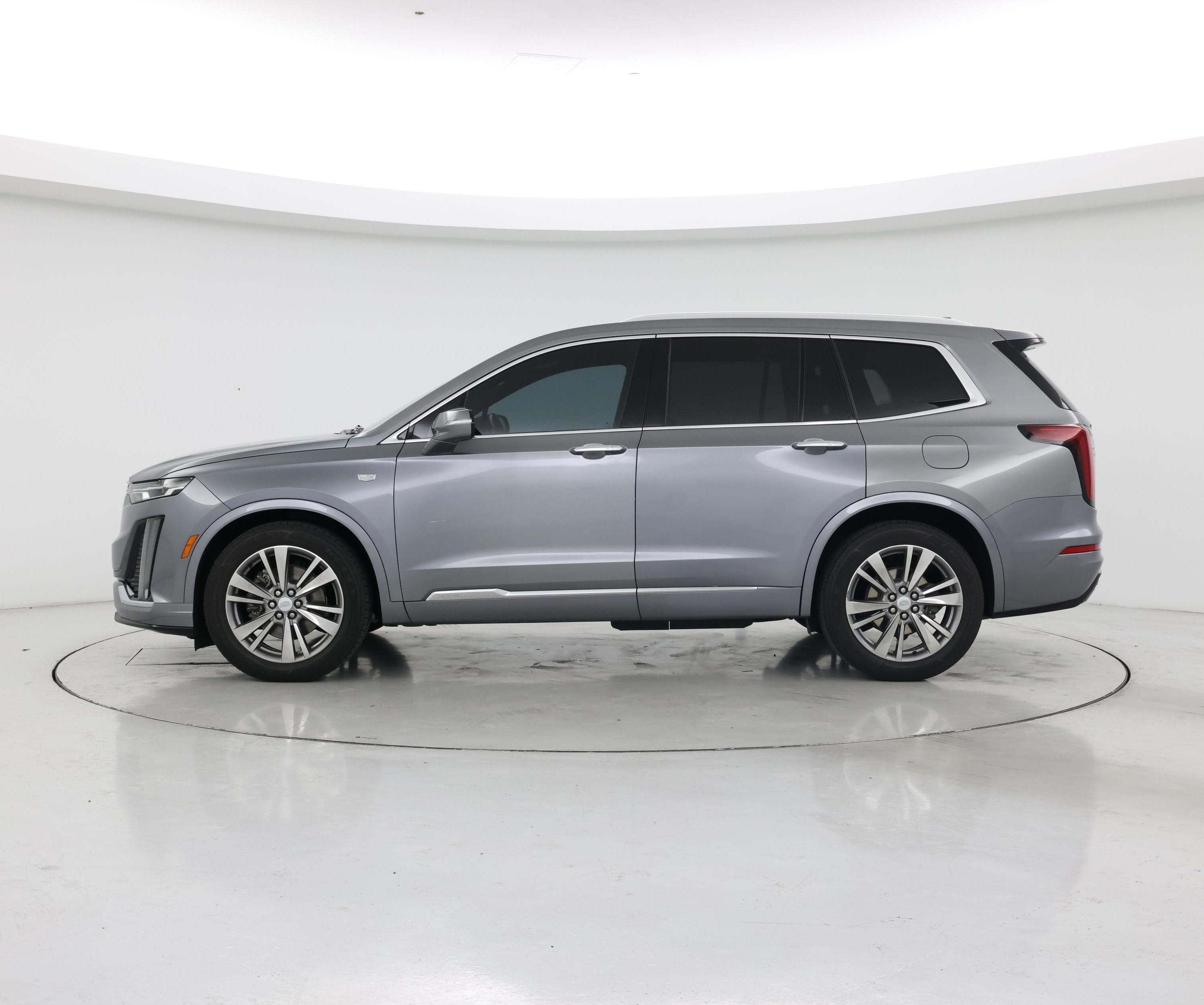 Thumbnail: 2022 Cadillac XT6 - 3
