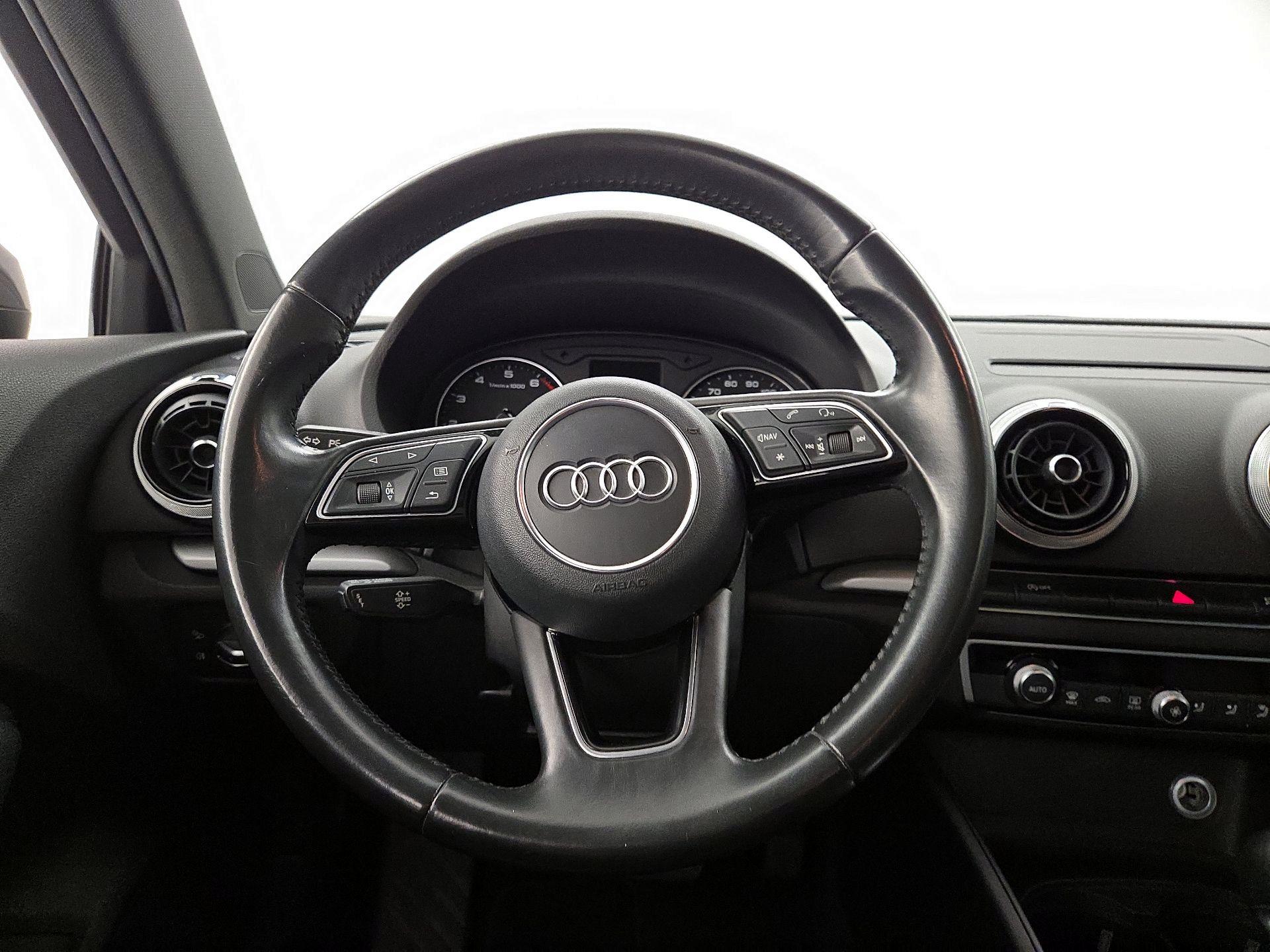 Thumbnail: 2017 Audi A3 - 10