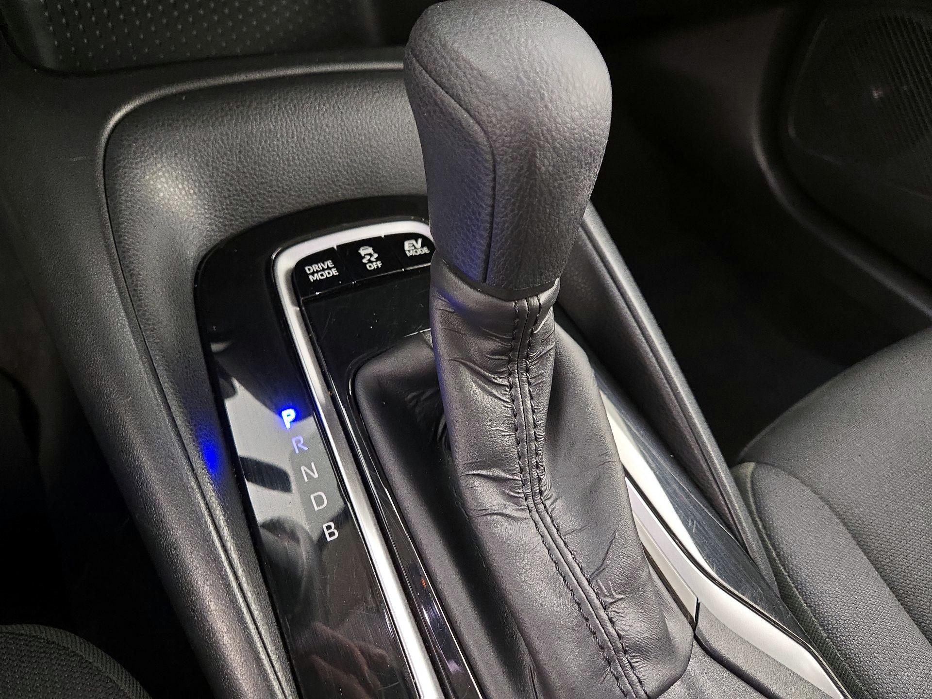 Thumbnail: 2025 Toyota Corolla - 18