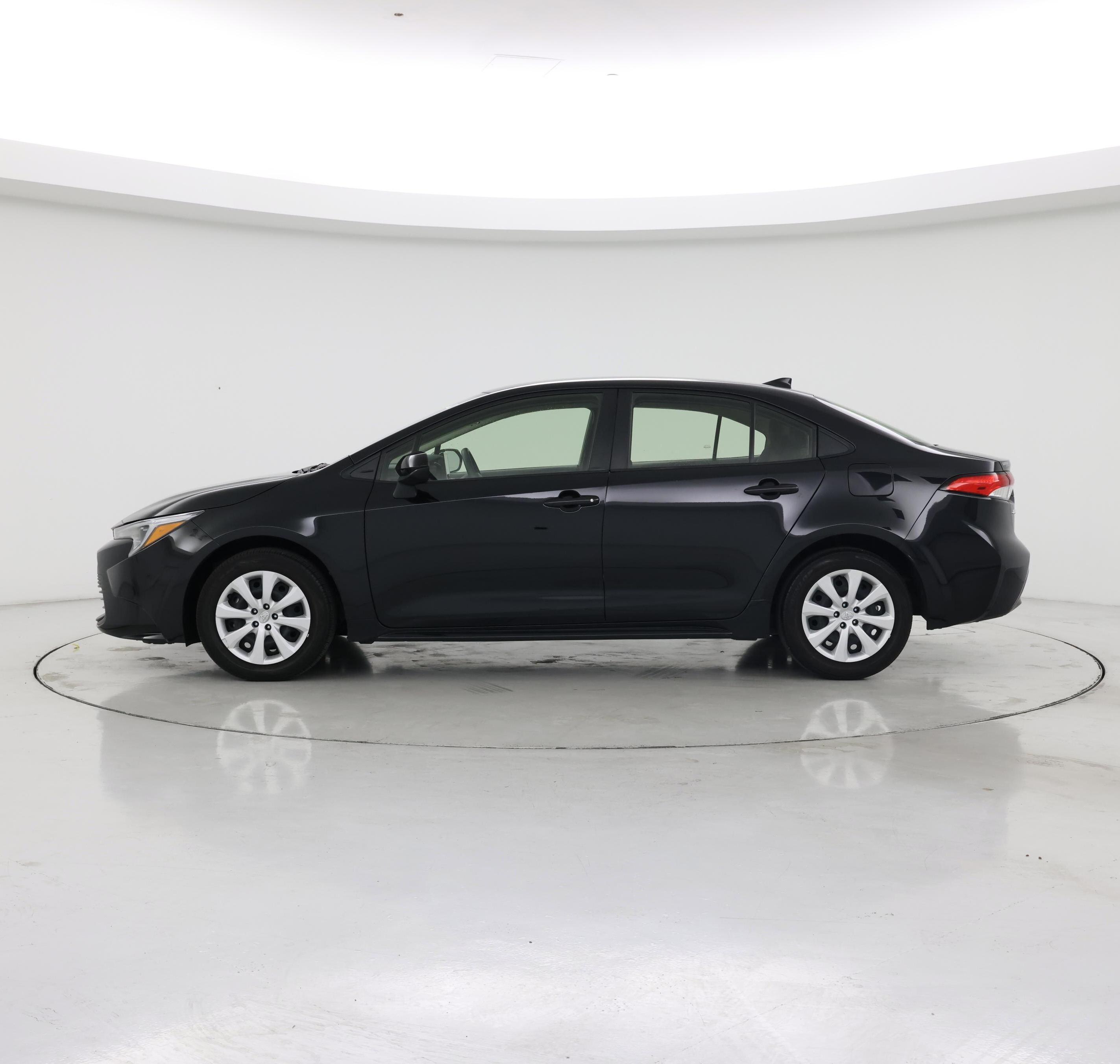 Thumbnail: 2025 Toyota Corolla - 3