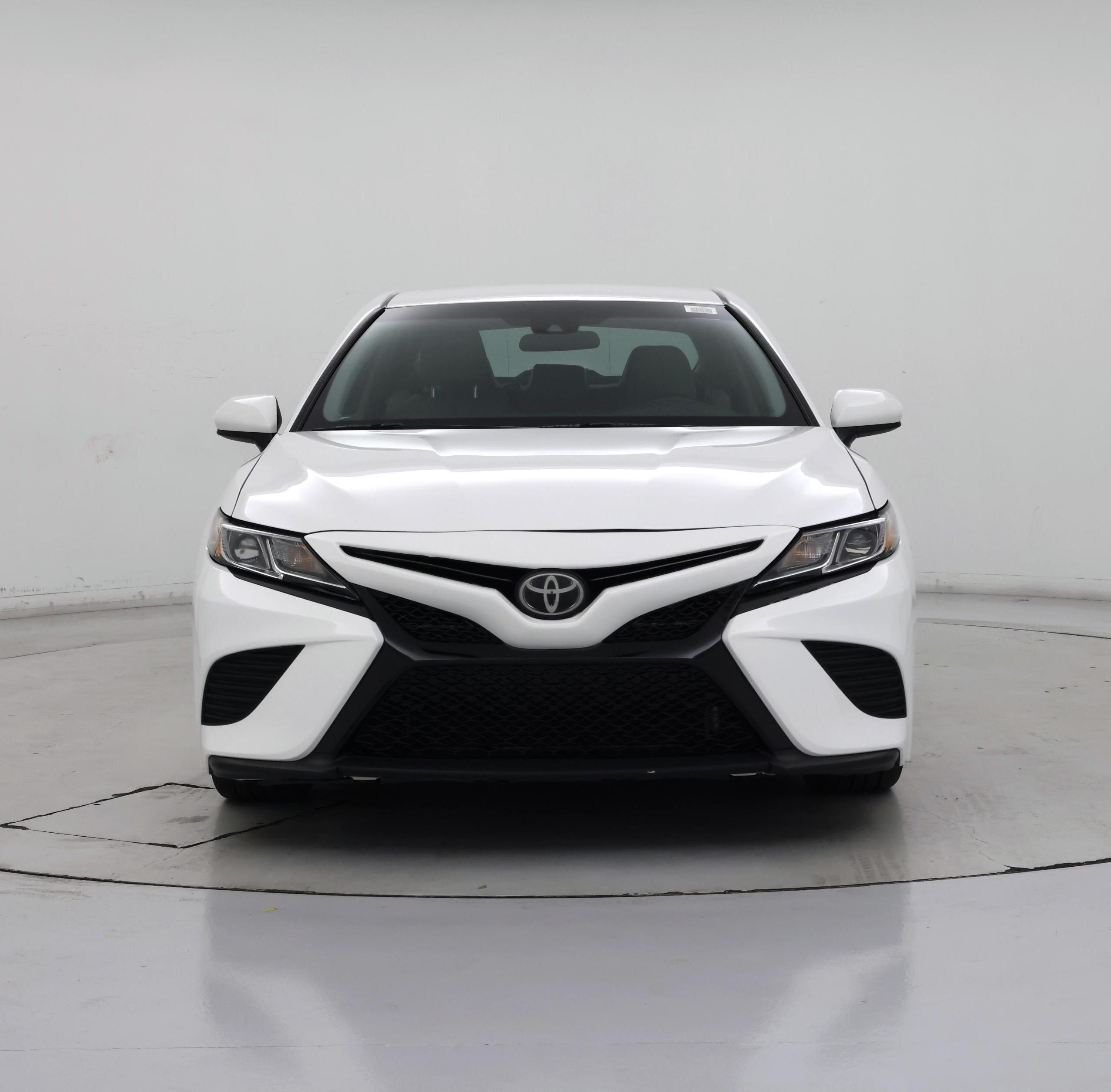 Thumbnail: 2018 Toyota Camry - 5