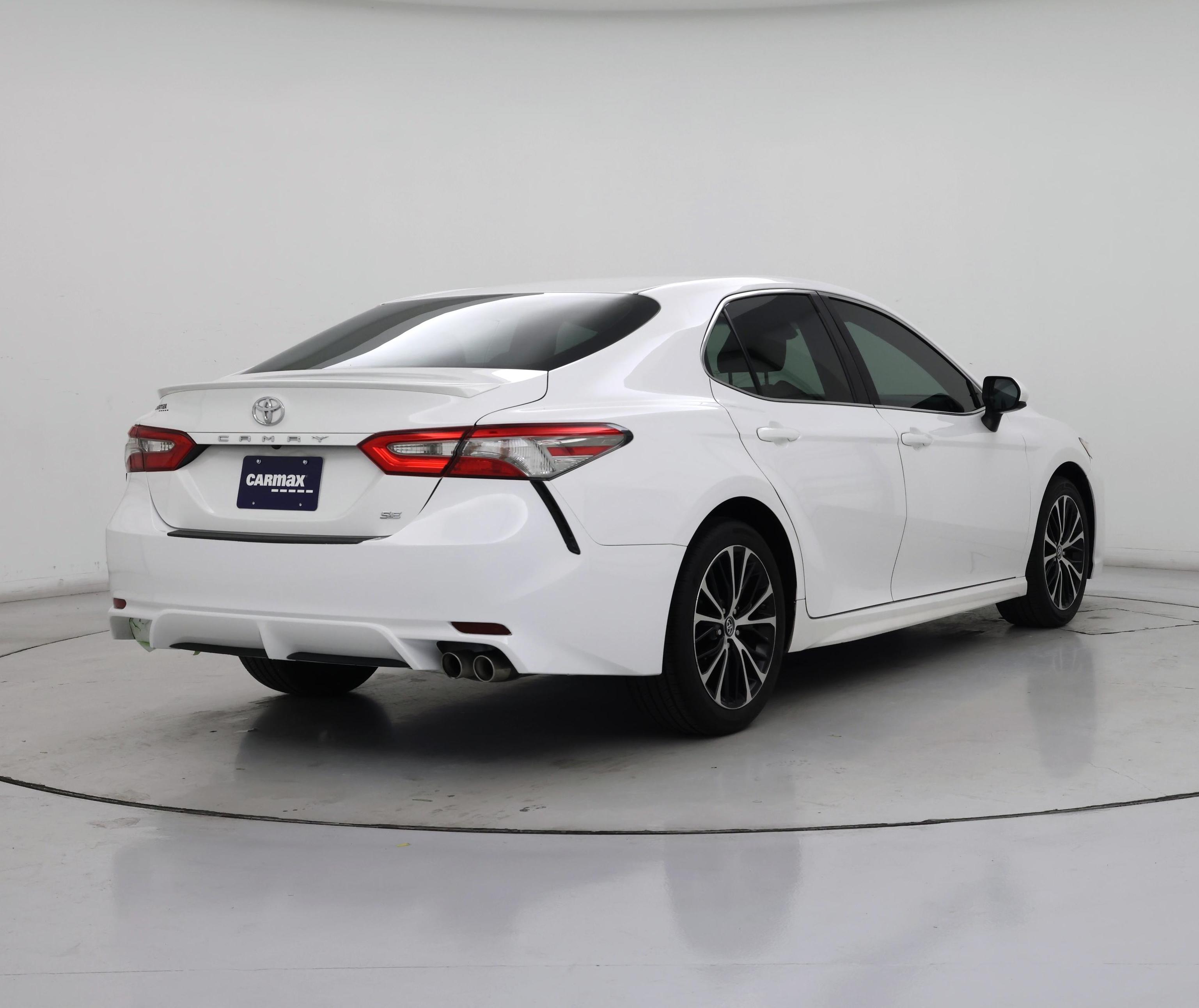Thumbnail: 2018 Toyota Camry - 8