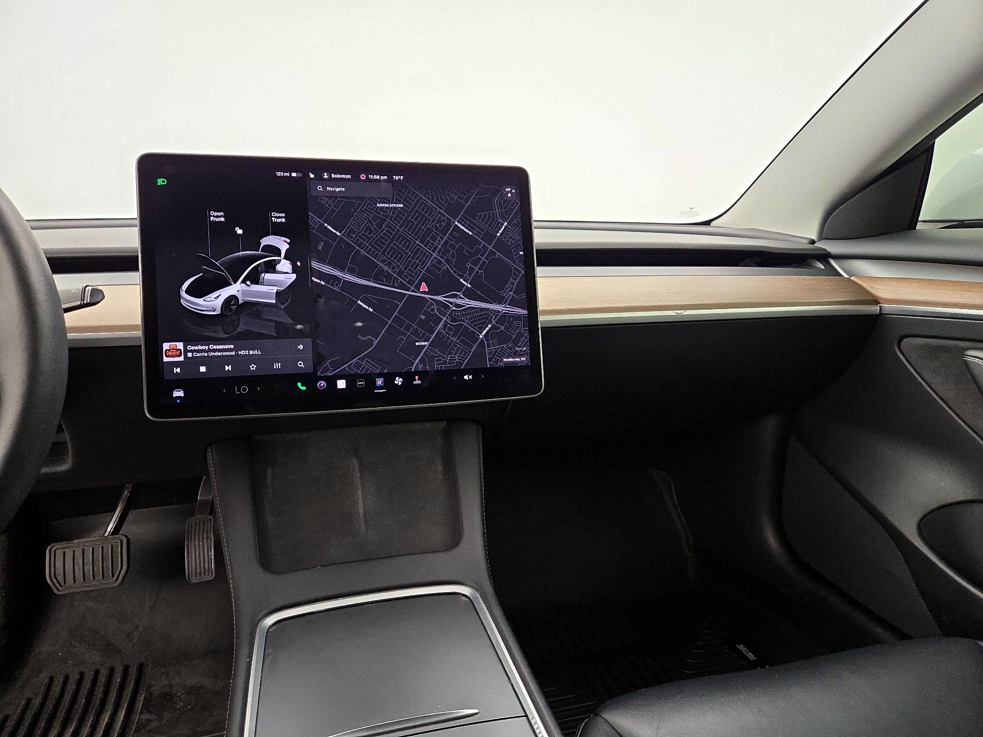 Thumbnail: 2023 Tesla Model 3 - 9