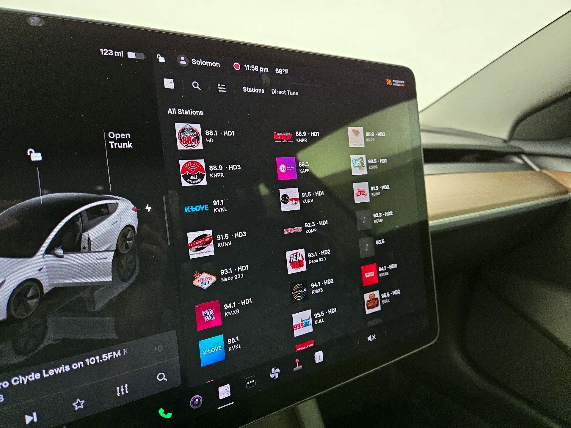 Thumbnail: 2023 Tesla Model 3 - 15