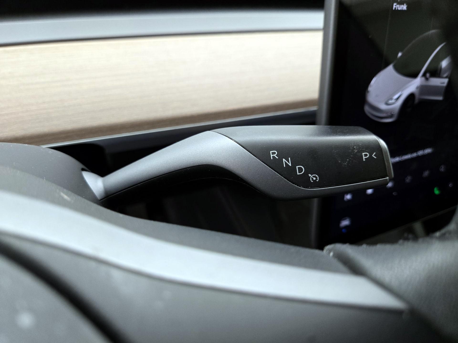 Thumbnail: 2023 Tesla Model 3 - 17