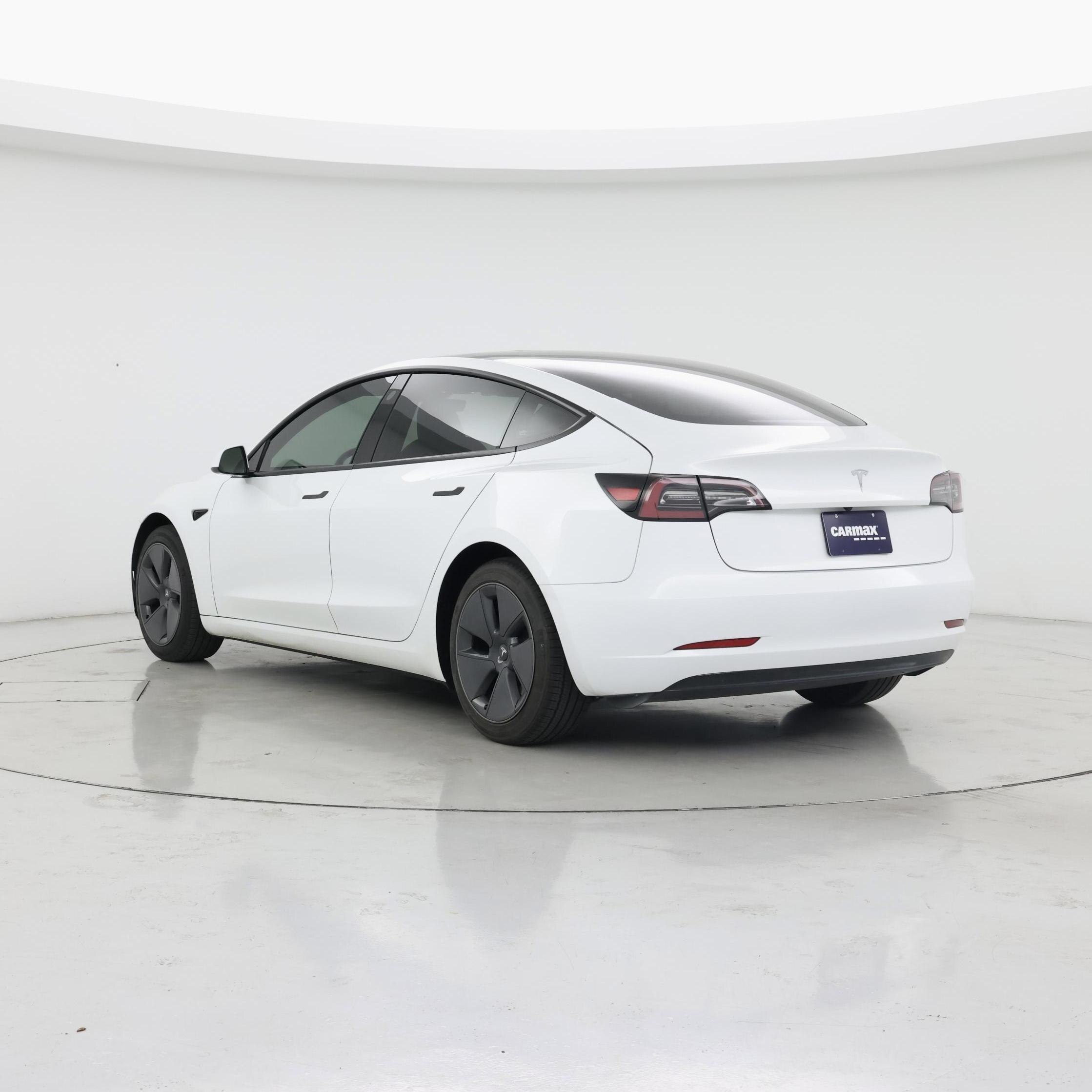 Thumbnail: 2023 Tesla Model 3 - 2