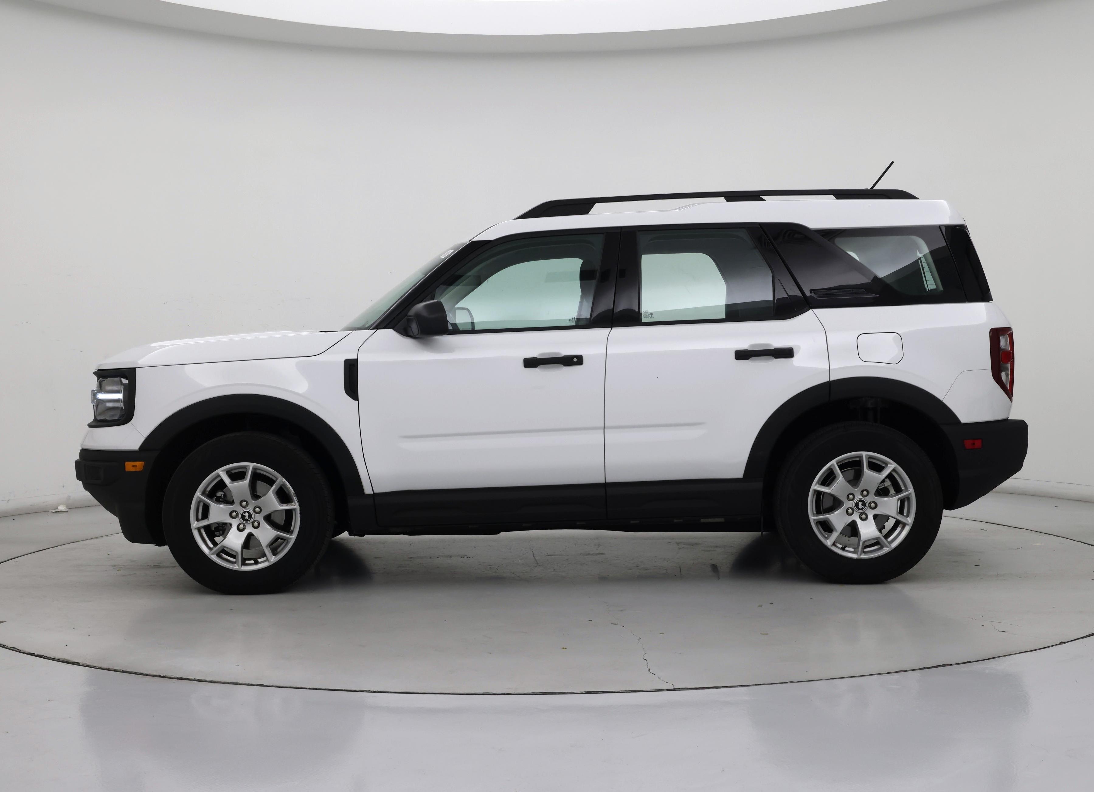 Thumbnail: 2021 Ford Bronco Sport - 3