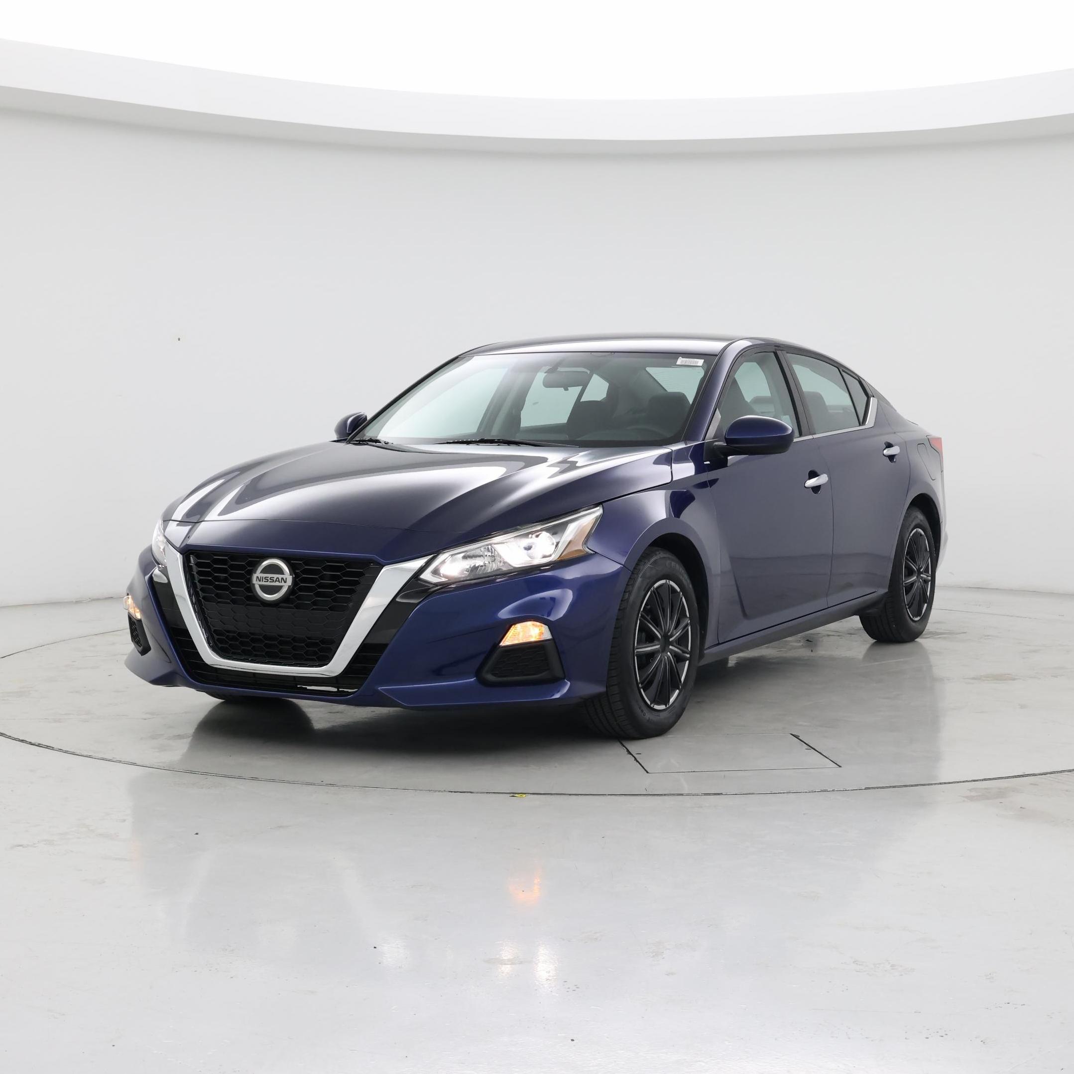 Thumbnail: 2020 Nissan Altima - 4