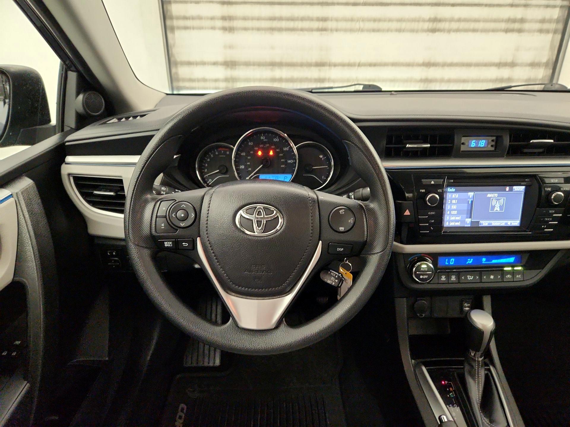 Thumbnail: 2016 Toyota Corolla - 10