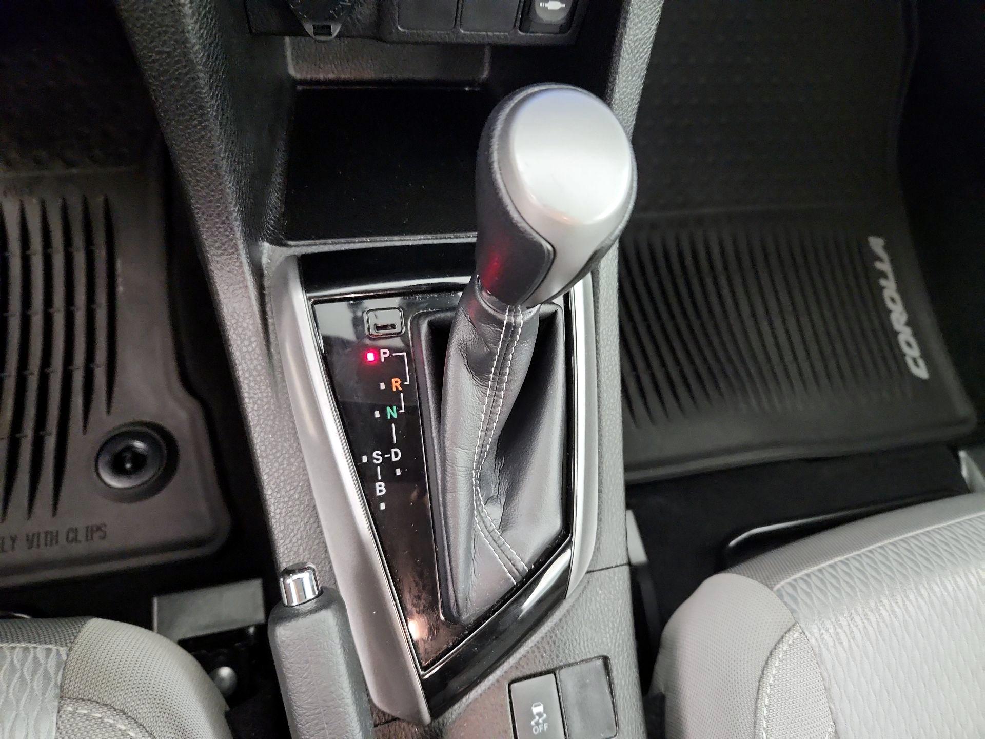 Thumbnail: 2016 Toyota Corolla - 17