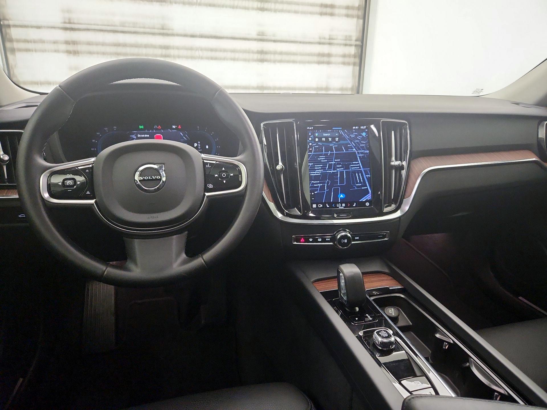 Thumbnail: 2024 Volvo S60 - 9