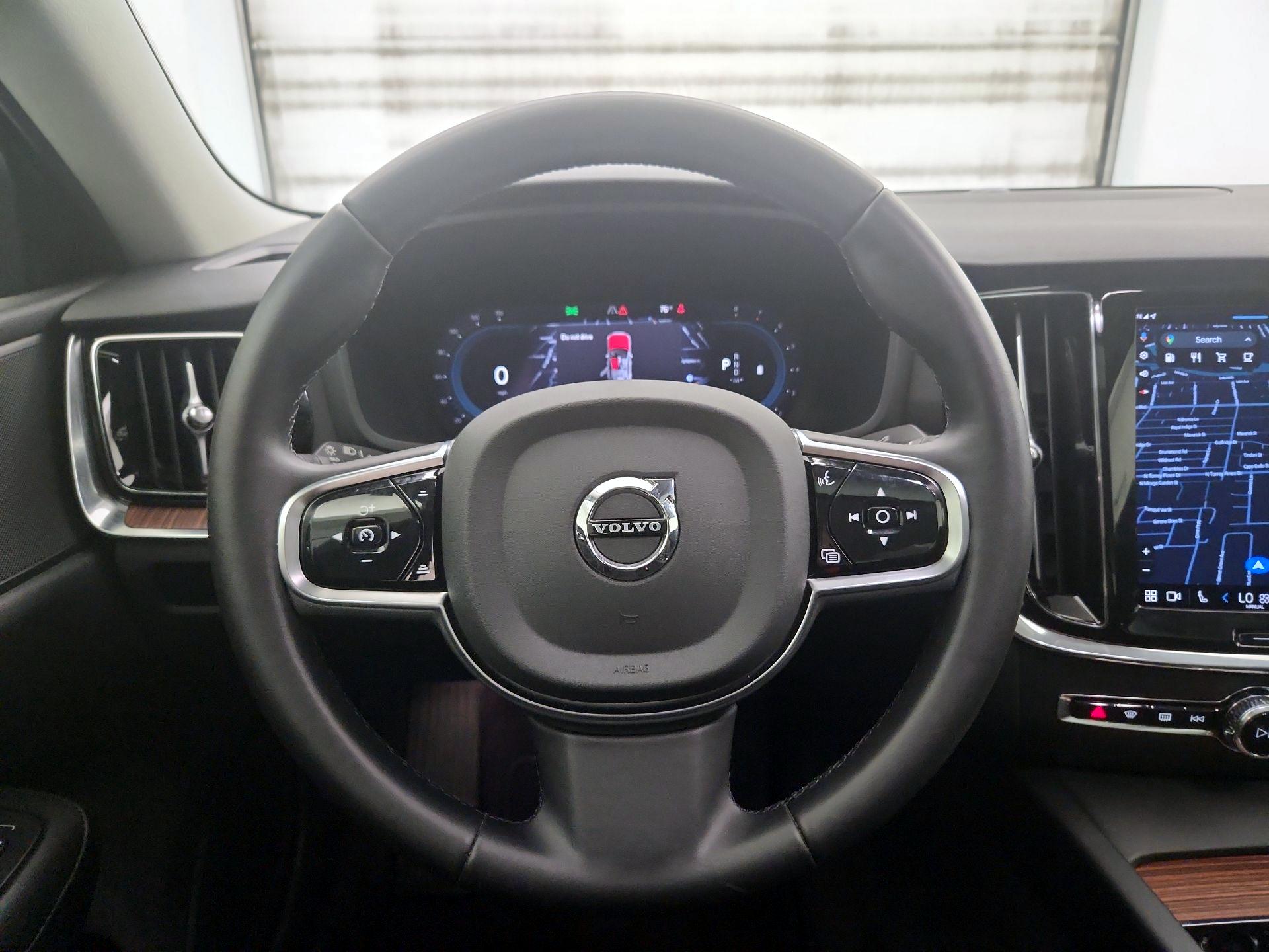 Thumbnail: 2024 Volvo S60 - 10