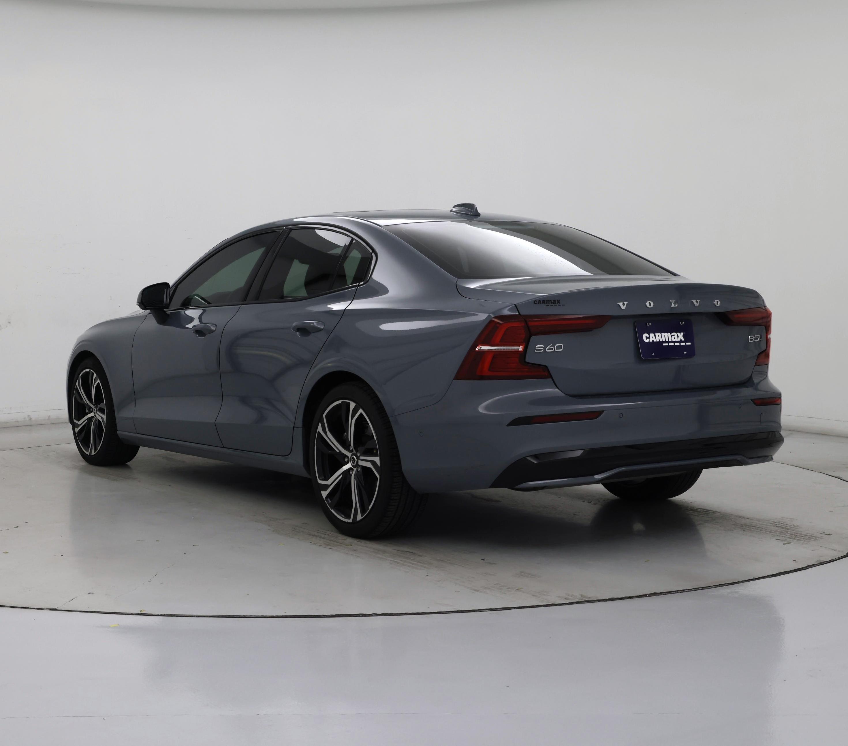 Thumbnail: 2024 Volvo S60 - 2